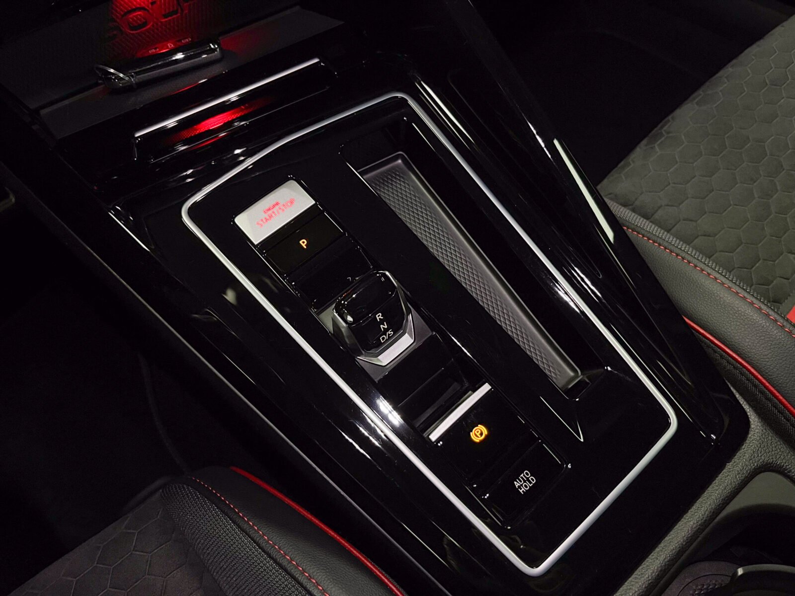 VOLKSWAGEN Golf GTI CLUBSPORT