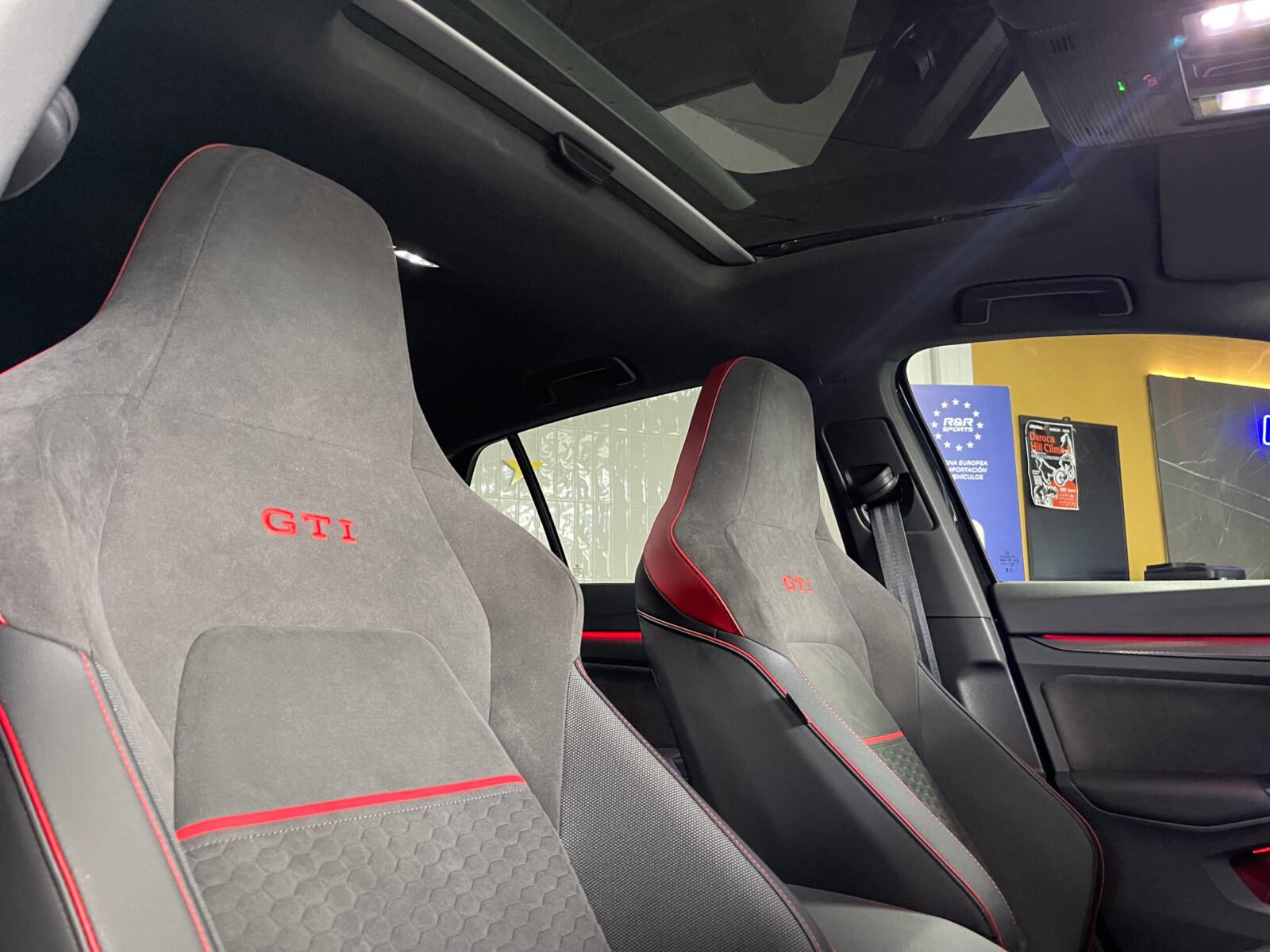 VOLKSWAGEN Golf GTI CLUBSPORT