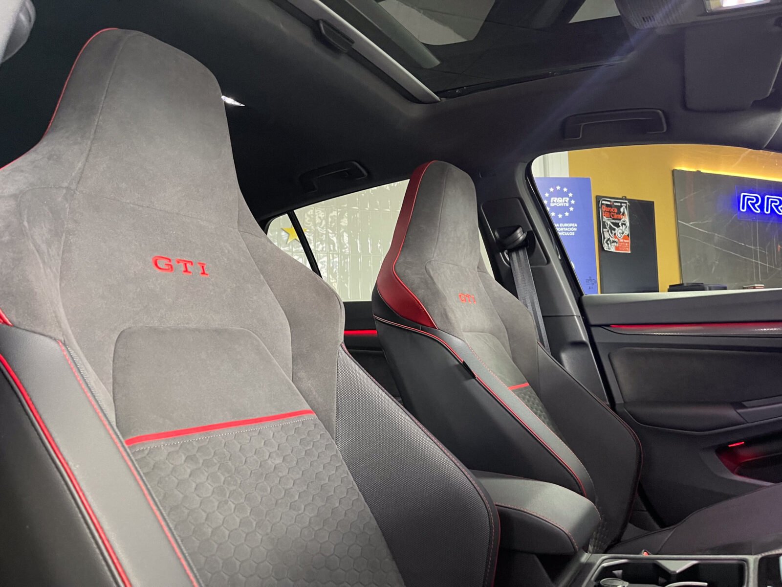 VOLKSWAGEN Golf GTI CLUBSPORT