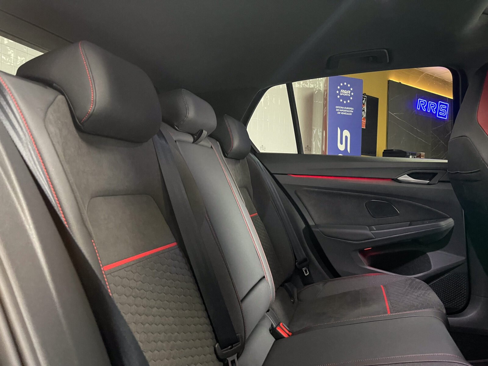 VOLKSWAGEN Golf GTI CLUBSPORT