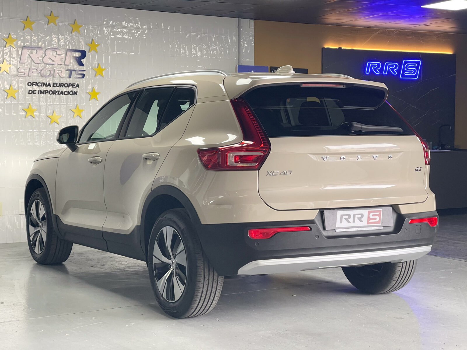 VOLVO XC40 2.0 B3