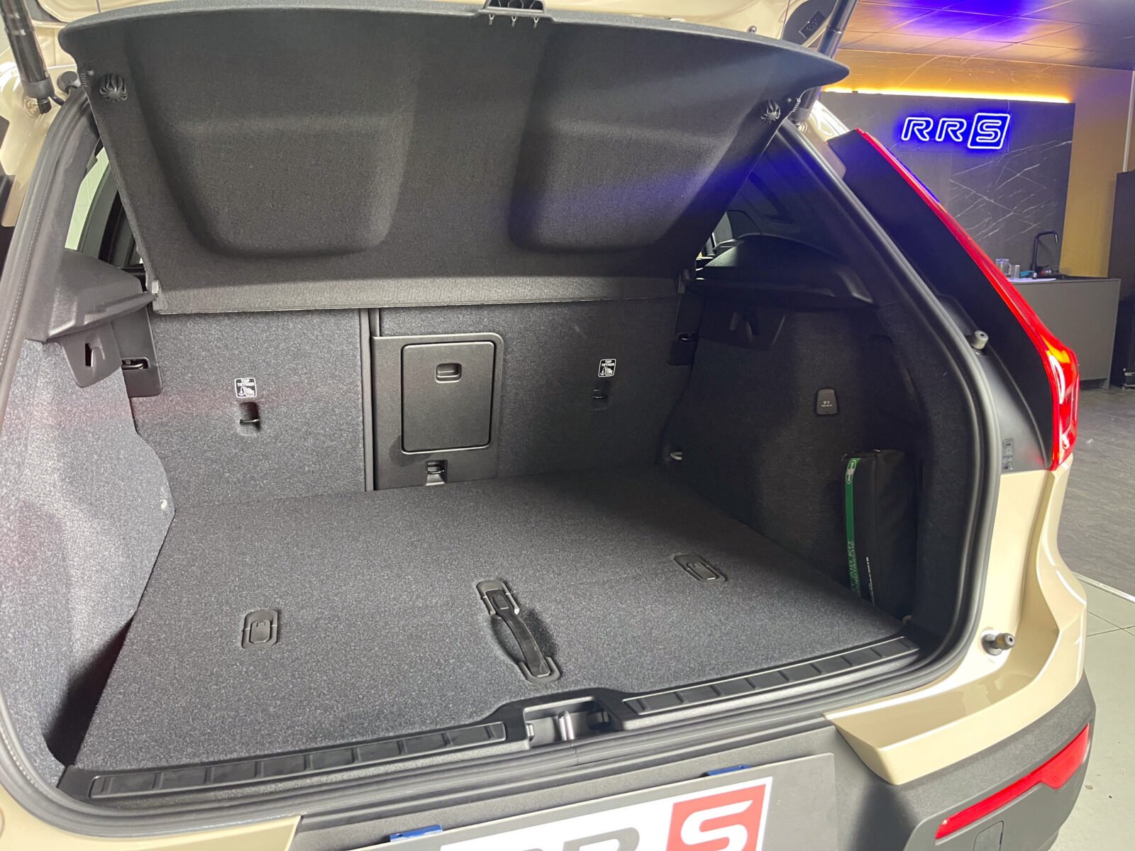 VOLVO XC40 2.0 B3