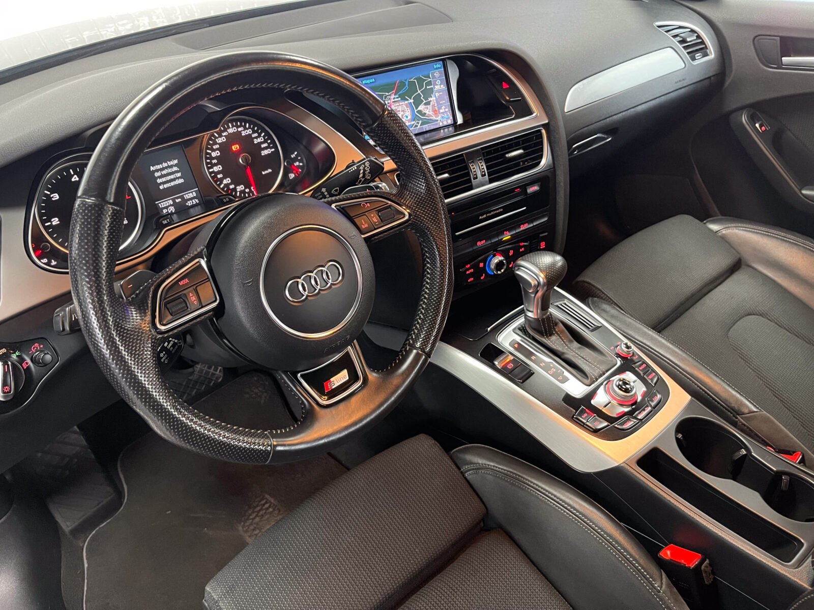 AUDI A4 Avant 2.0 TDI Sline