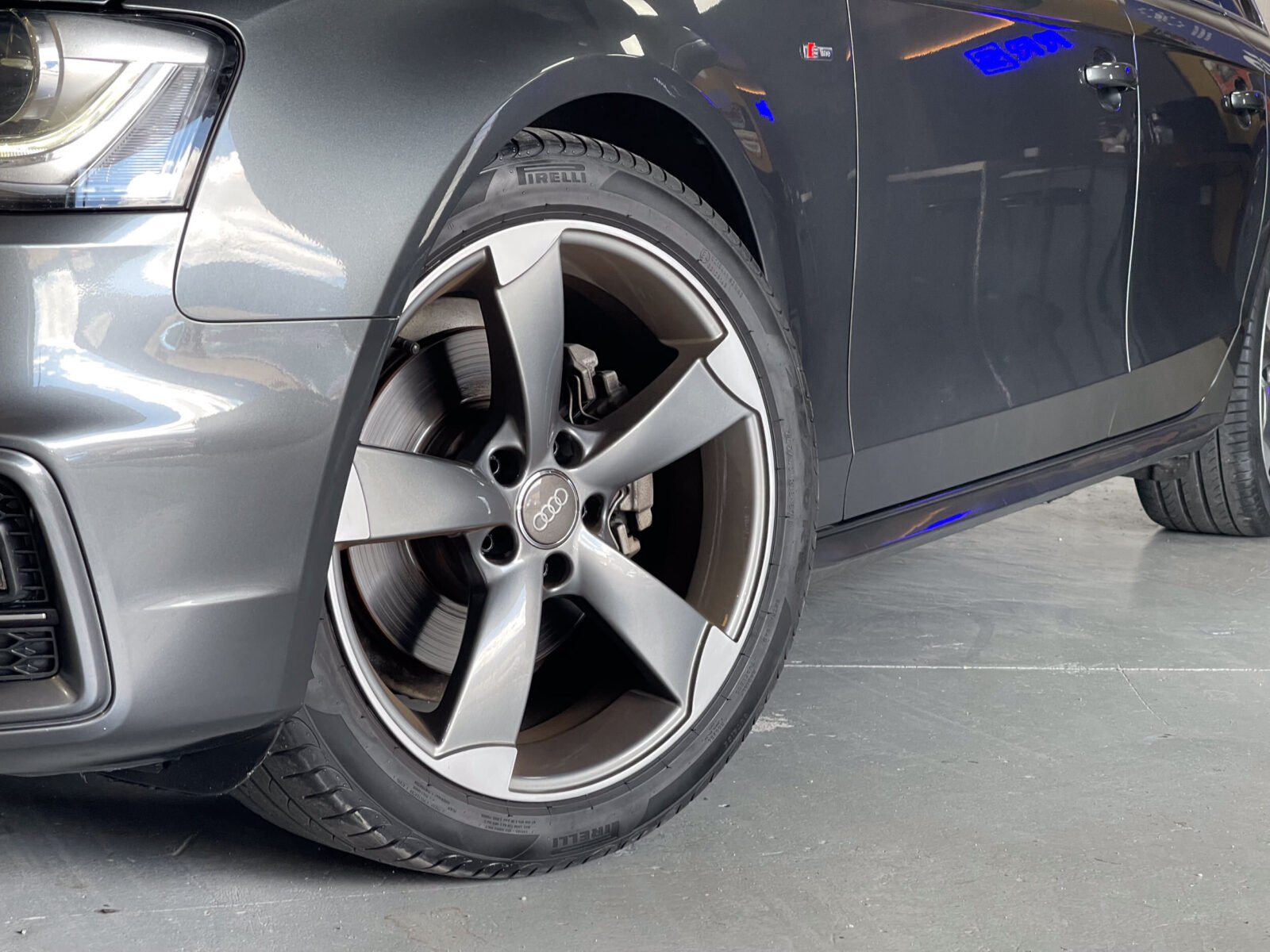 AUDI A4 Avant 2.0 TDI Sline