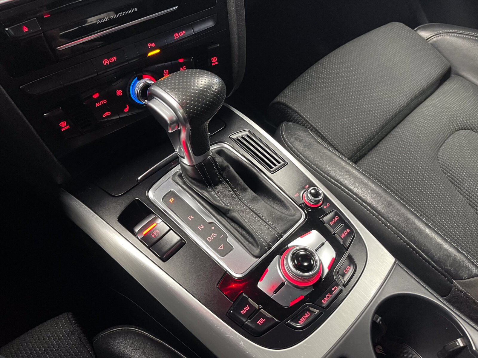 AUDI A4 Avant 2.0 TDI Sline