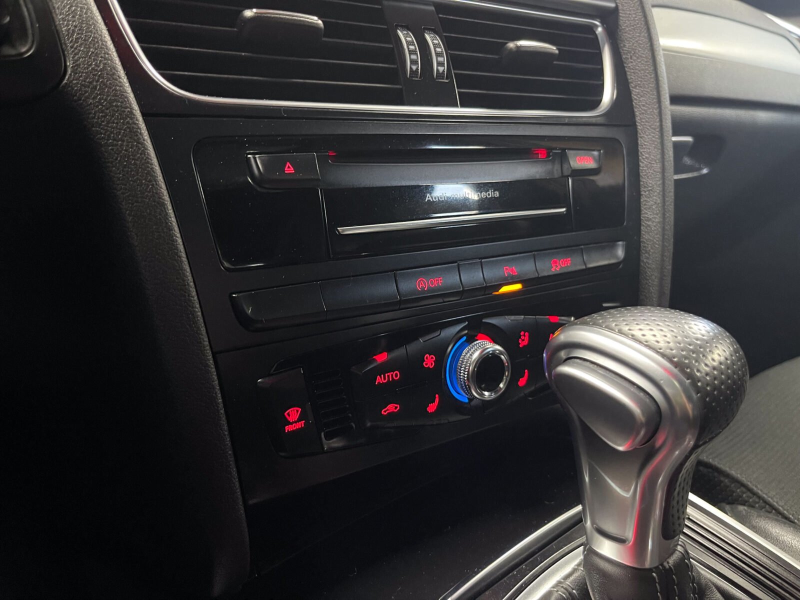 AUDI A4 Avant 2.0 TDI Sline