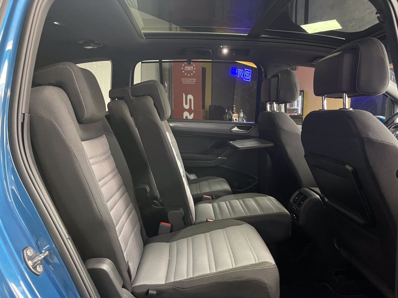 VOLKSWAGEN Touran 2.0 TDI Rline