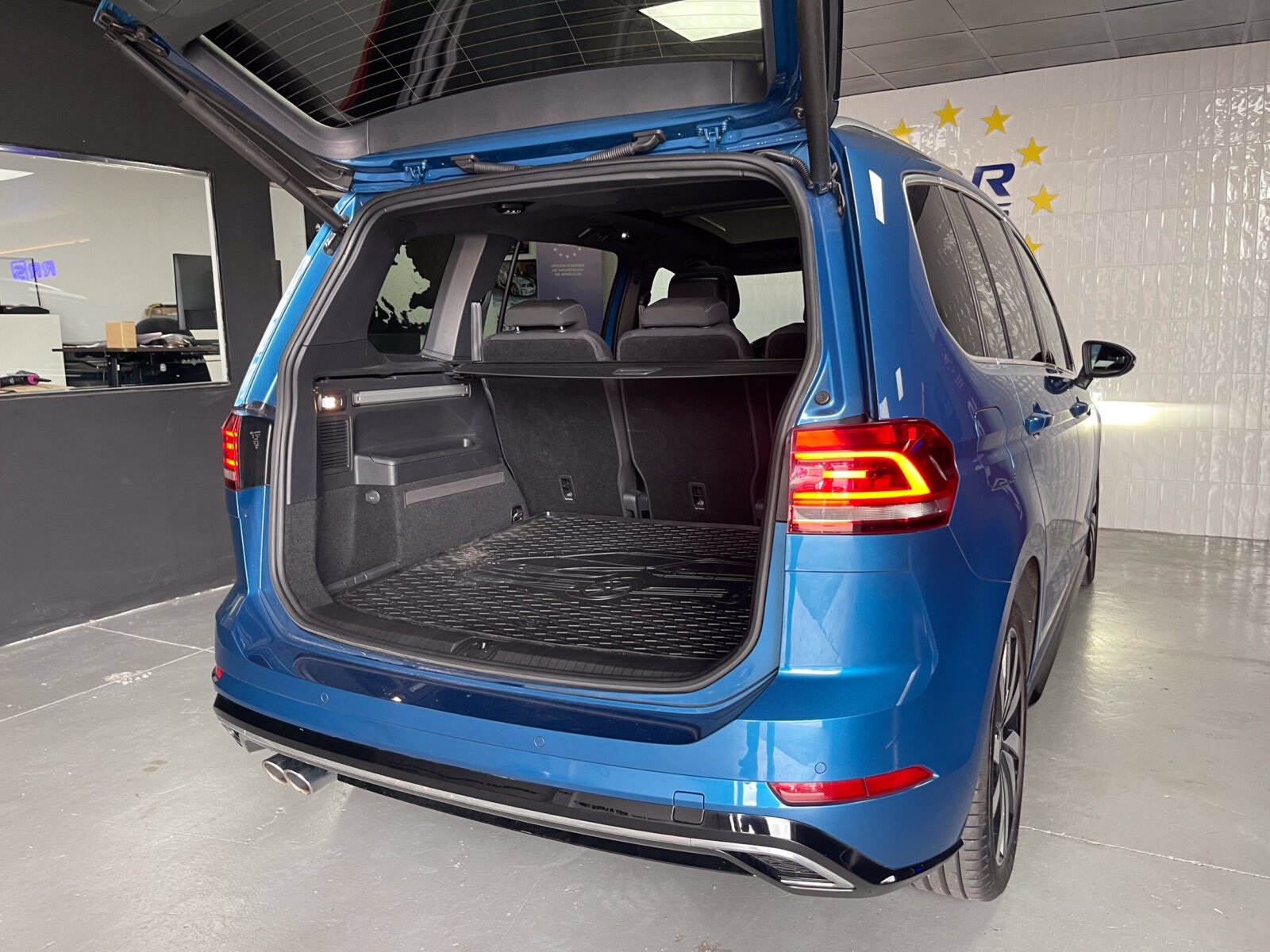 VOLKSWAGEN Touran 2.0 TDI Rline