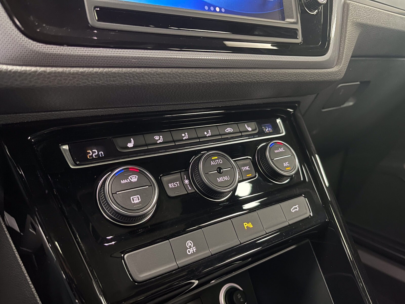 VOLKSWAGEN Touran 2.0 TDI Rline