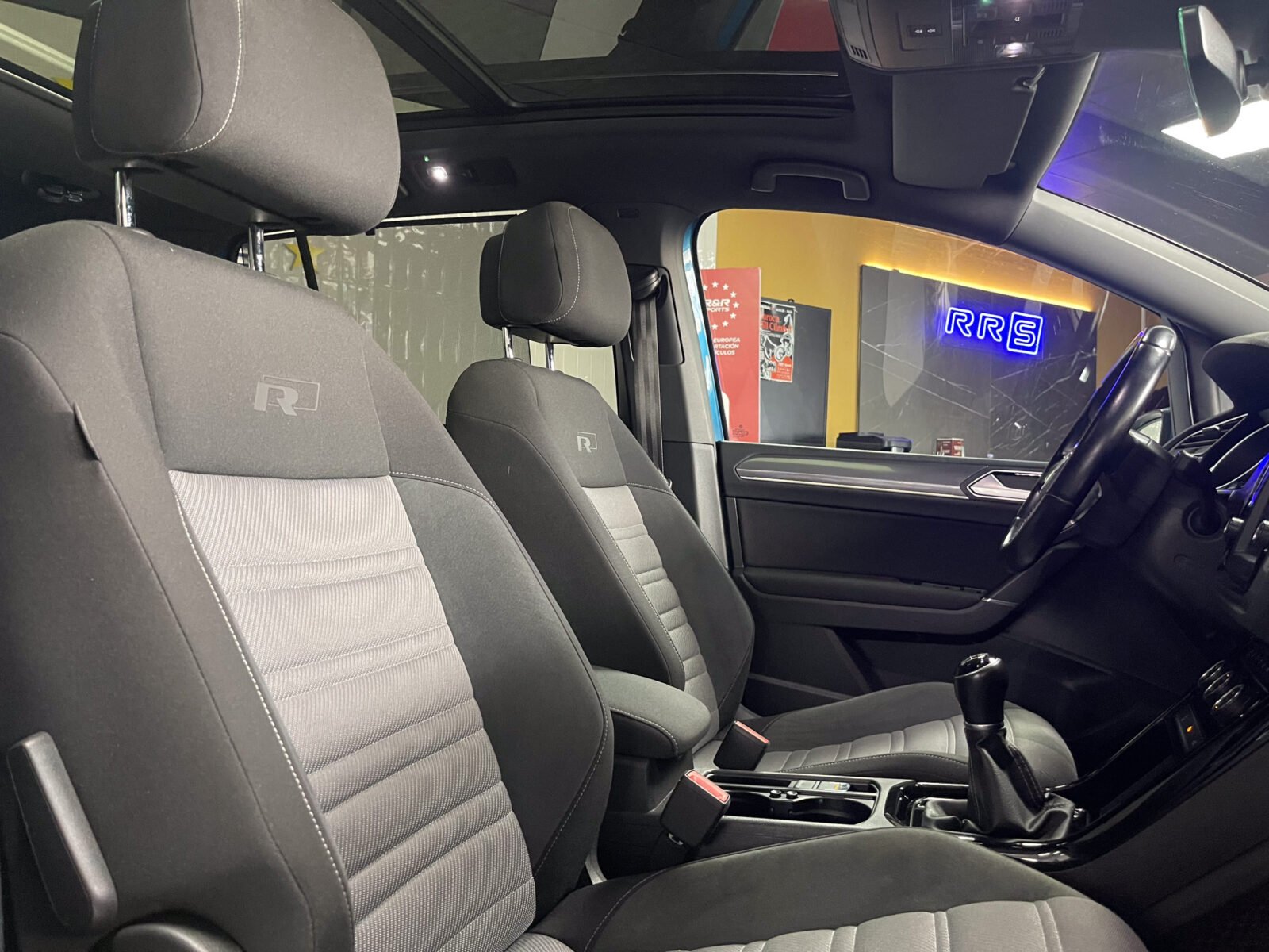 VOLKSWAGEN Touran 2.0 TDI Rline