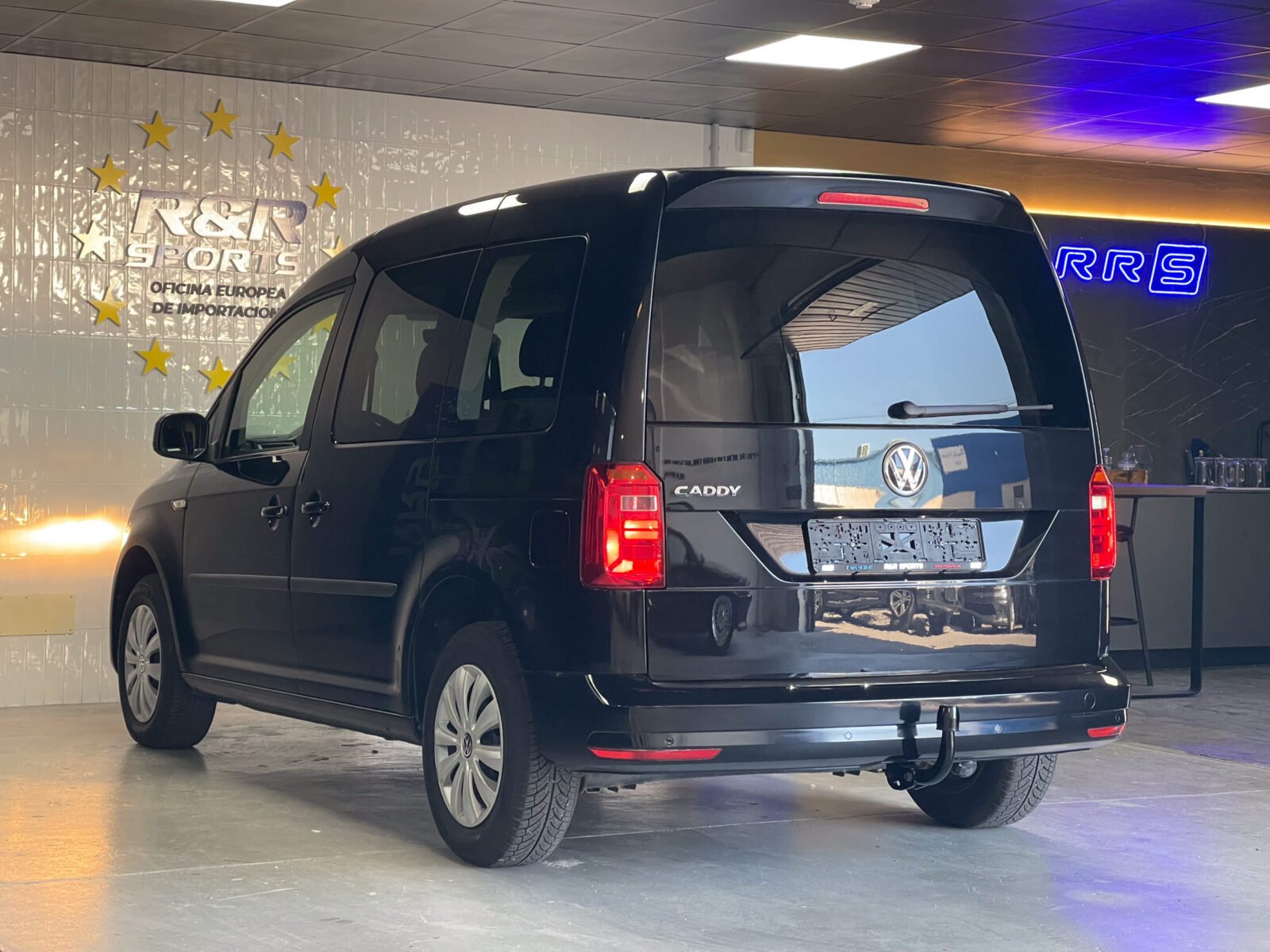 VOLKSWAGEN Caddy 2.0 TDI Trendline