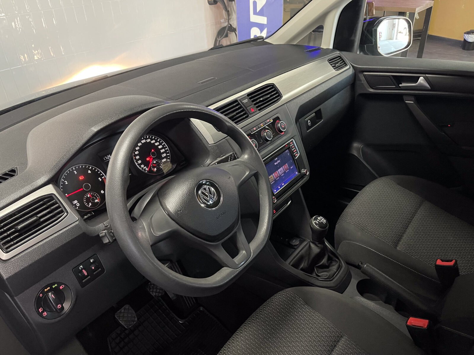 VOLKSWAGEN Caddy 2.0 TDI Trendline