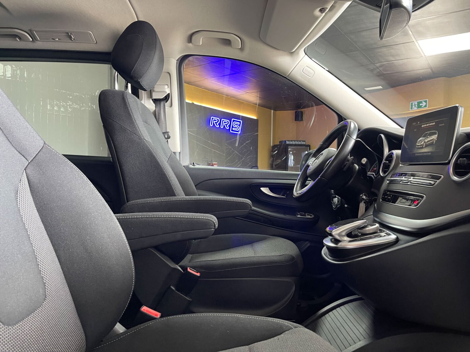 MERCEDES-BENZ Clase V 250 d 4MATIC Larga