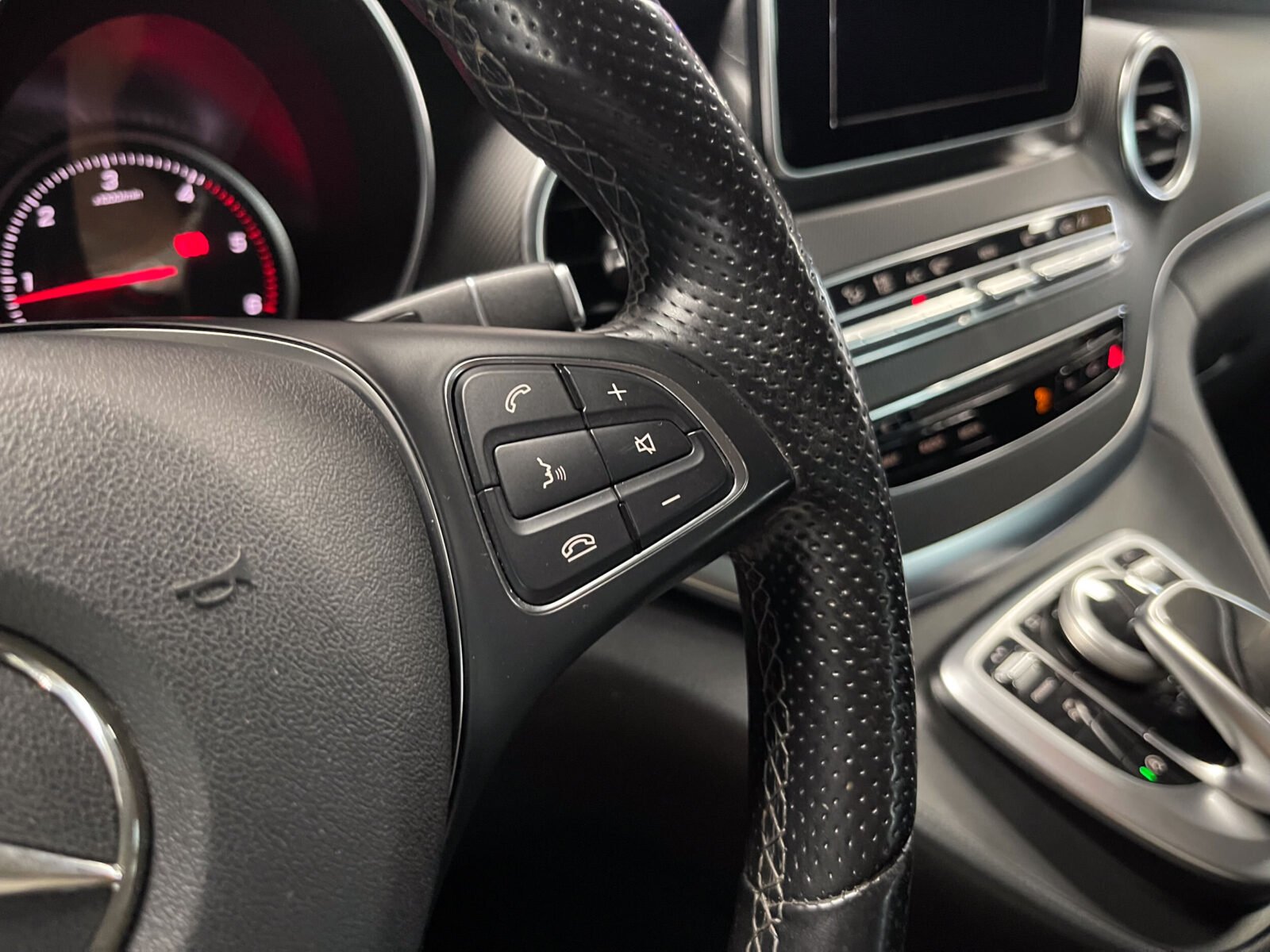 MERCEDES-BENZ Clase V 220 D 7G LARGA