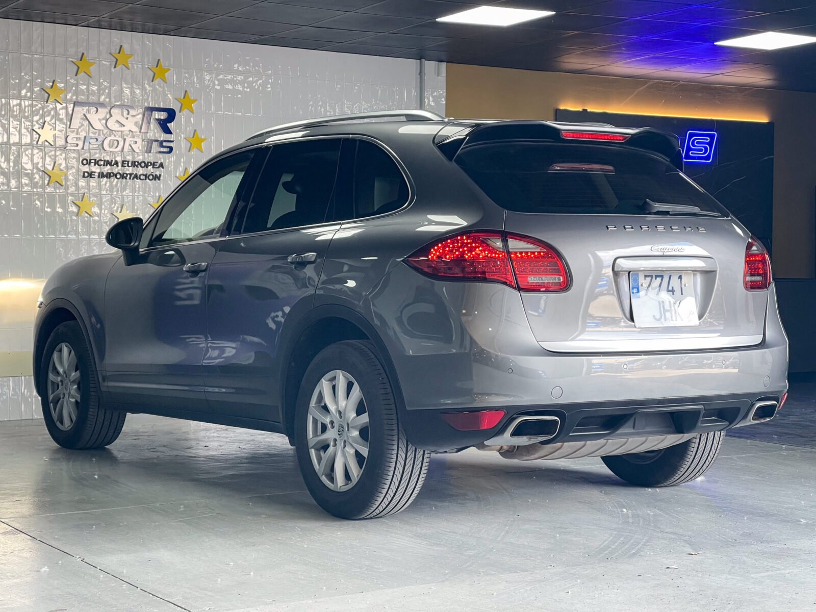 PORSCHE Cayenne 3.0 V6 Tiptronic