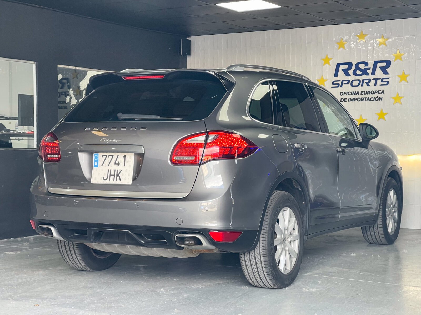 PORSCHE Cayenne 3.0 V6 Tiptronic