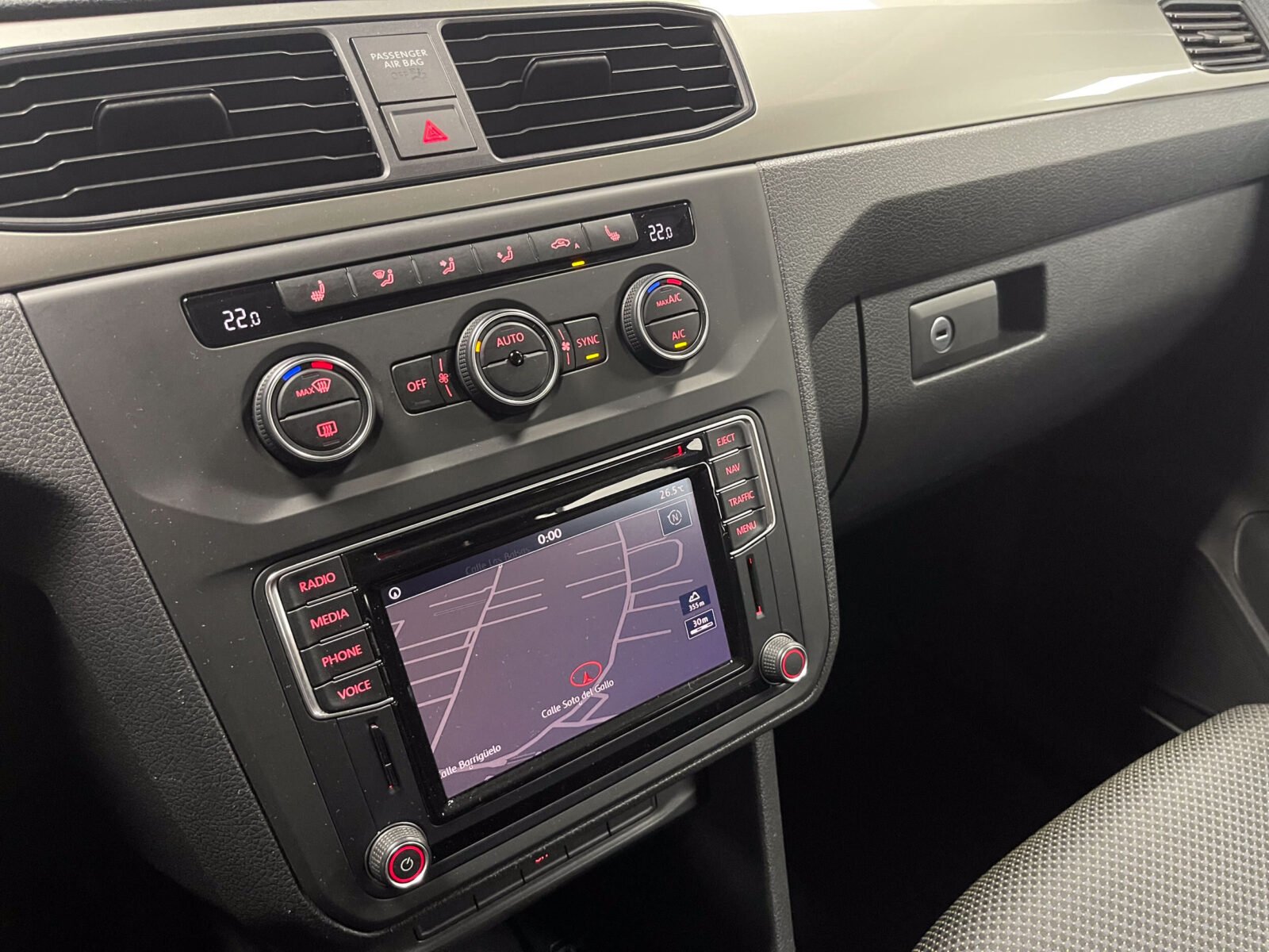 VOLKSWAGEN Caddy 2.0 TDI BEACH