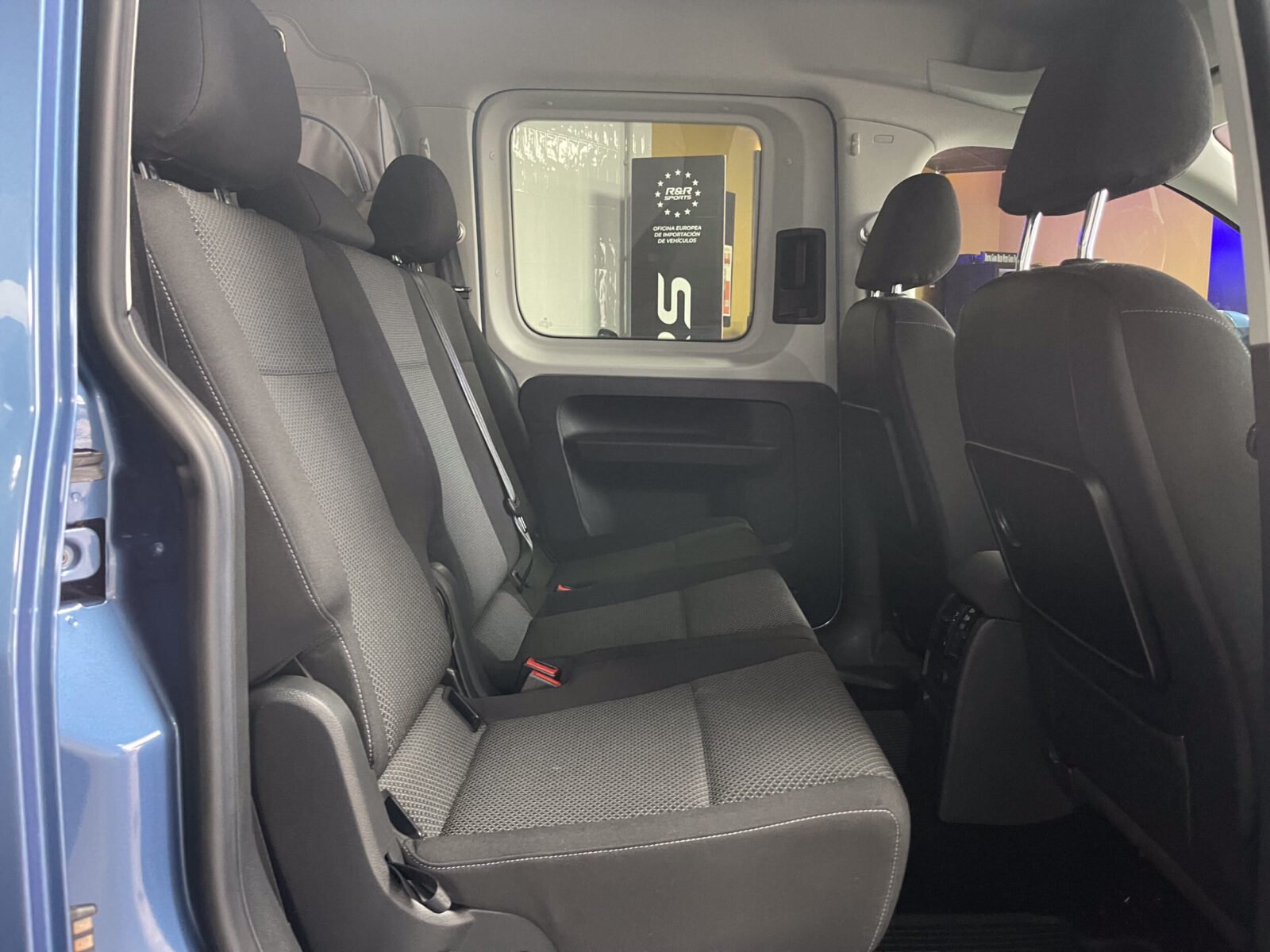 VOLKSWAGEN Caddy 2.0 TDI BEACH