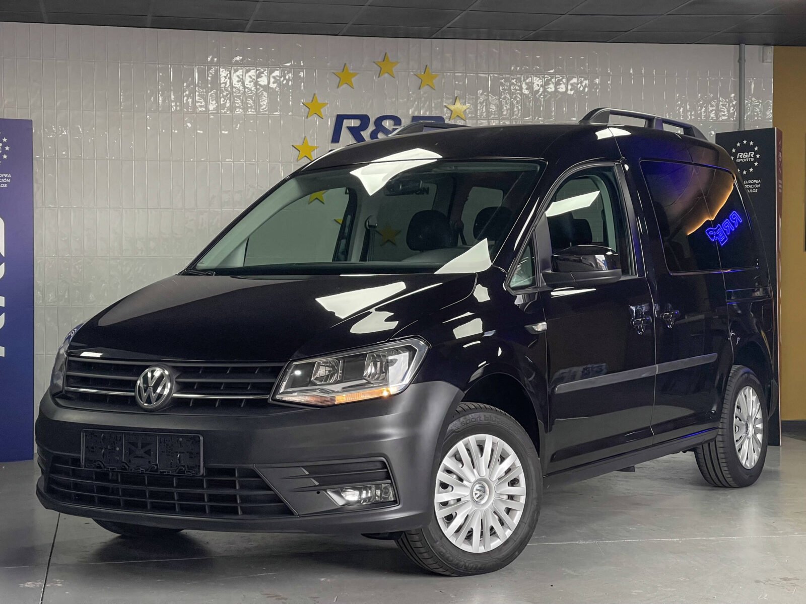 VOLKSWAGEN Caddy 2.0 TDI Trendline 