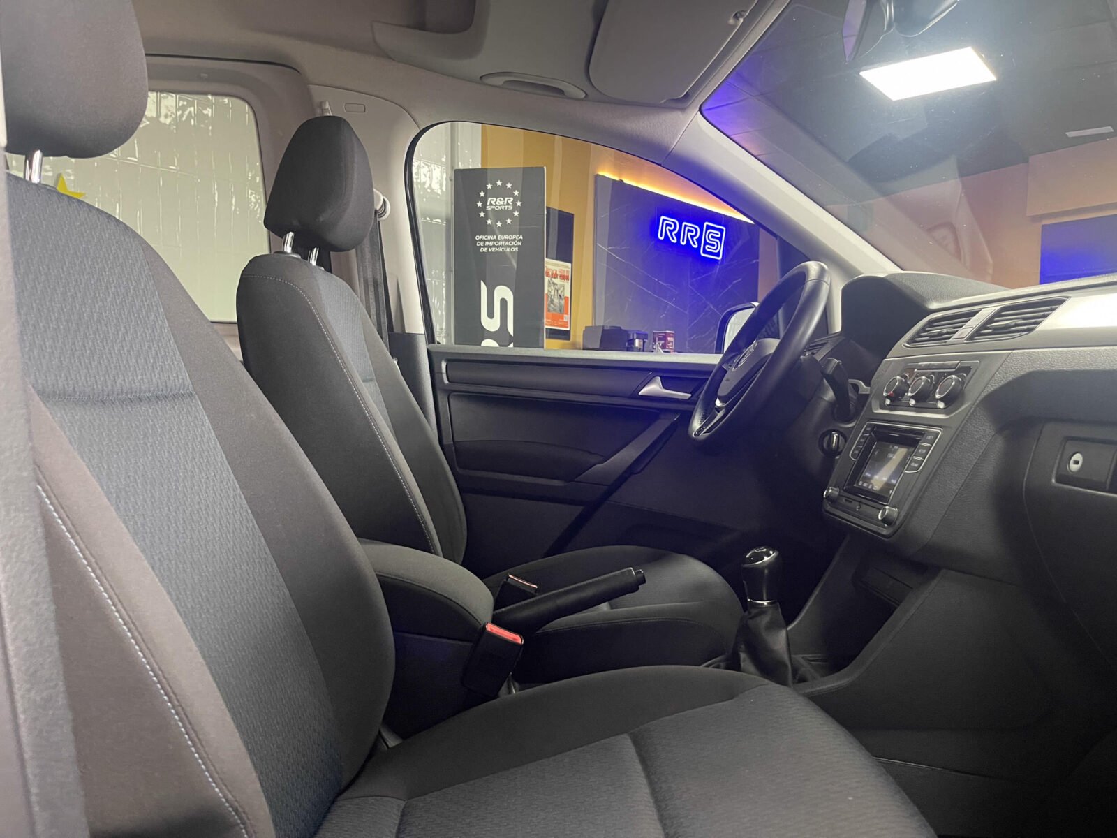 VOLKSWAGEN Caddy 2.0 TDI Trendline 