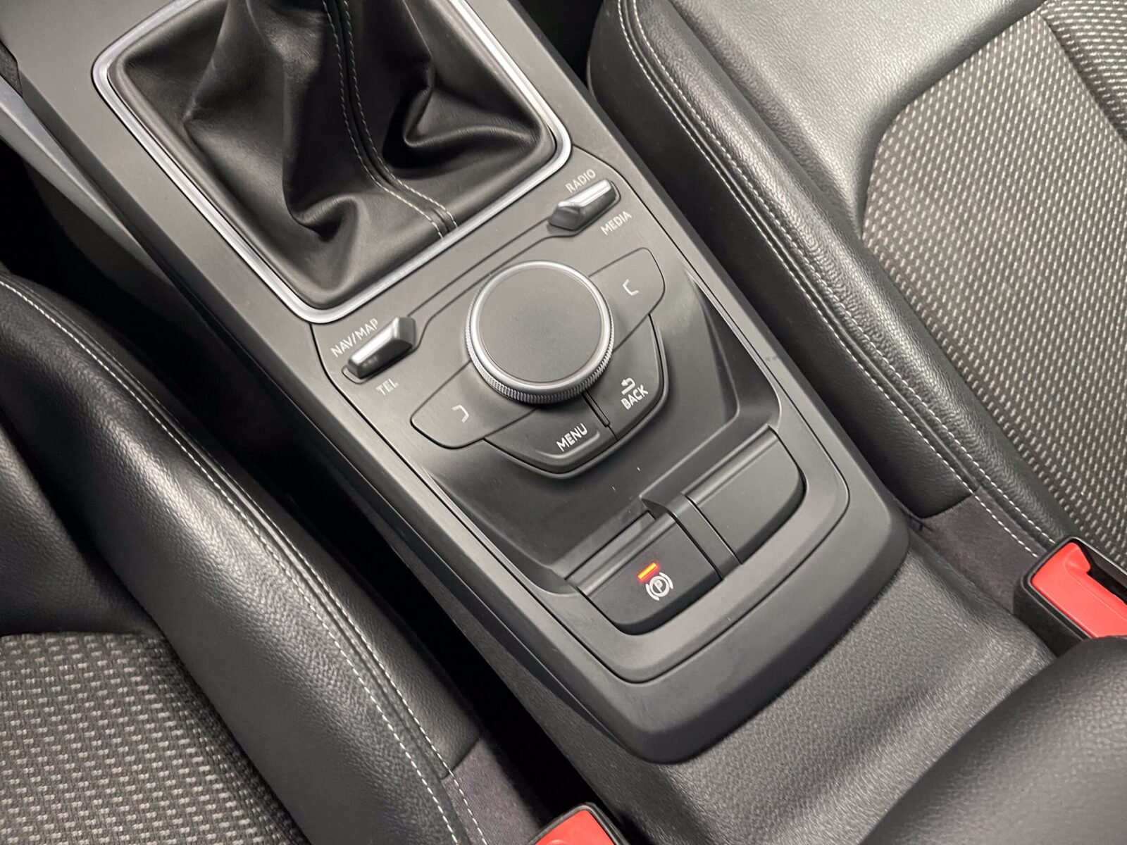 AUDI Q2 1.6 TDI Sline