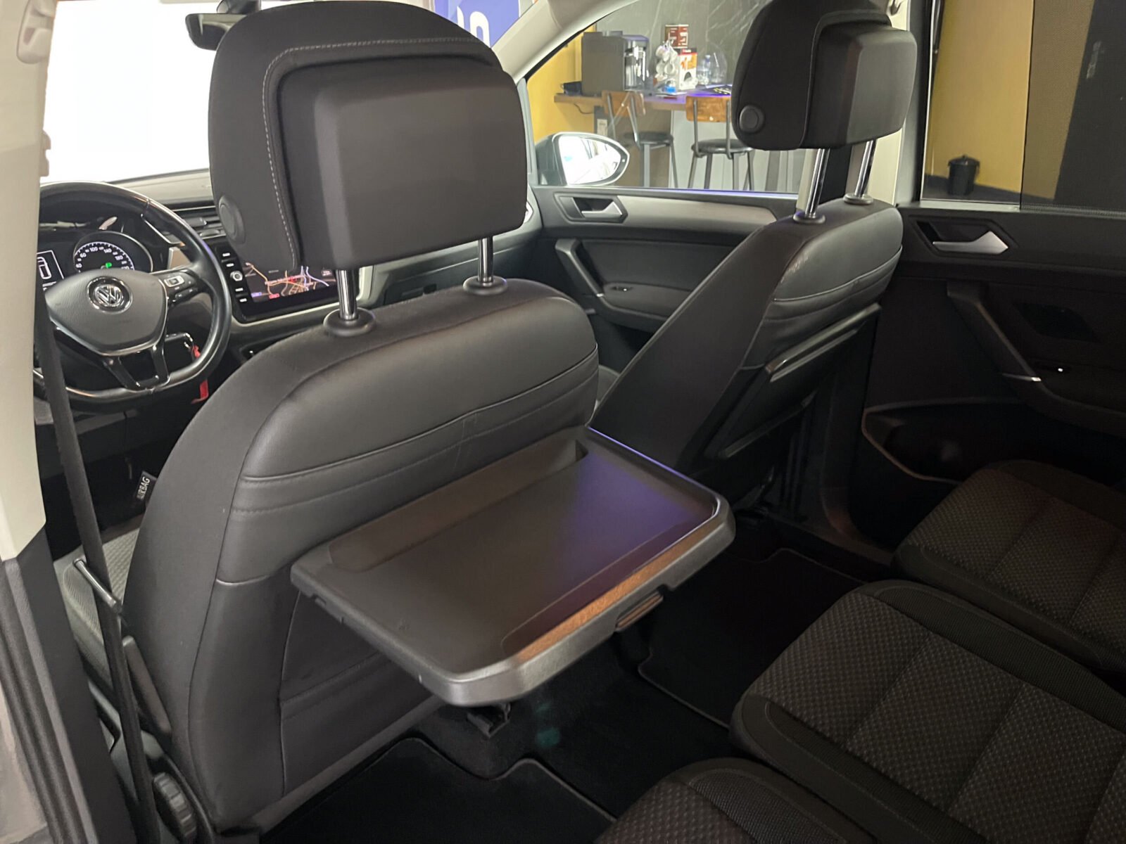 VOLKSWAGEN Touran 1.5 TSI DSG Sport