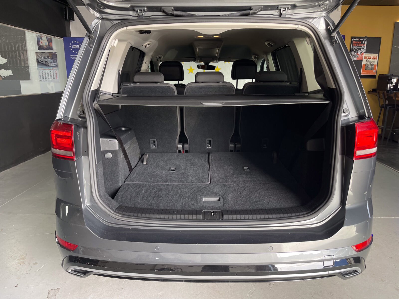 VOLKSWAGEN Touran 1.5 TSI DSG Sport