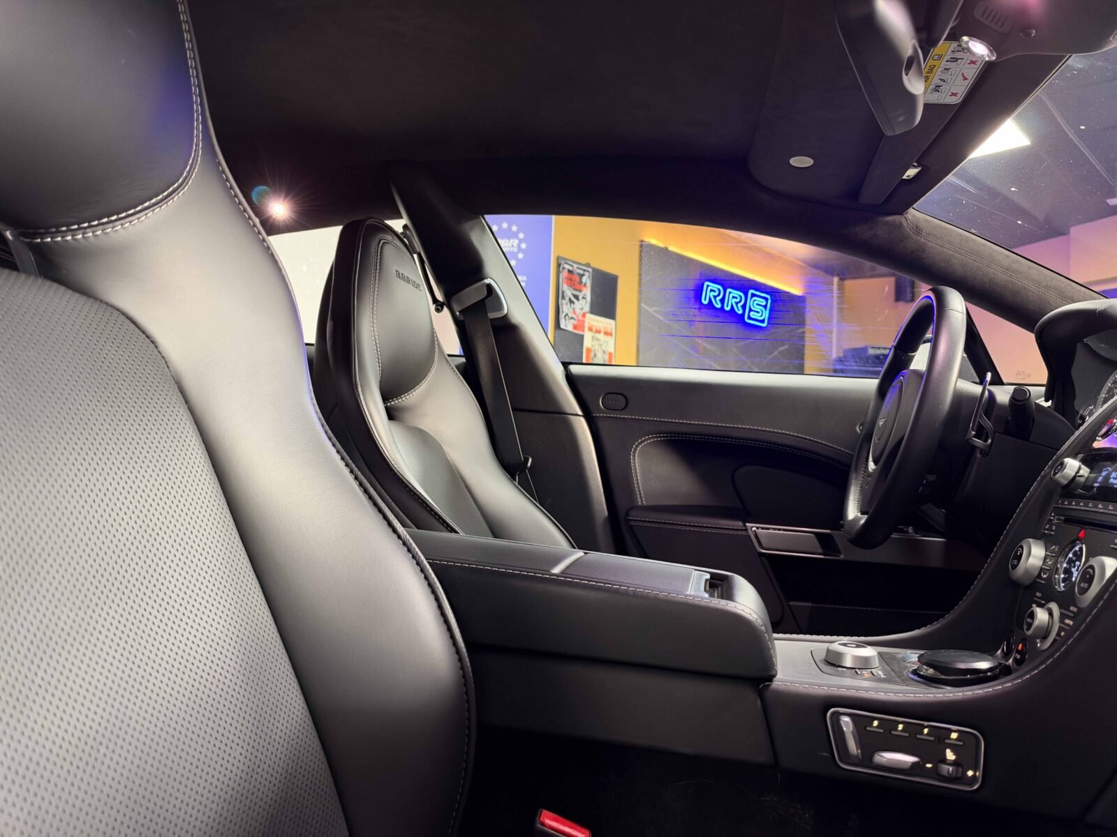 ASTON MARTIN Rapide V12 