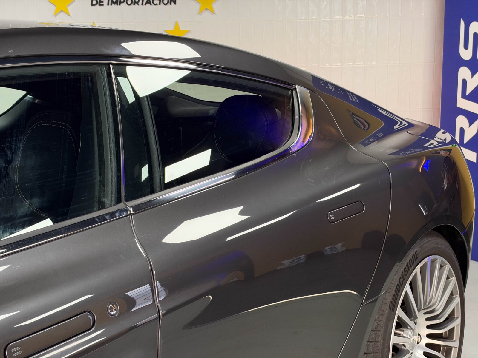 ASTON MARTIN Rapide V12 