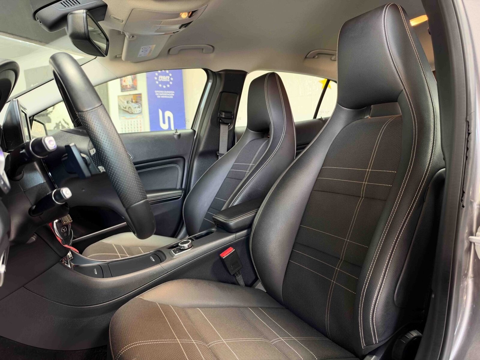 MERCEDES-BENZ GLA 220 CDI 4MATIC