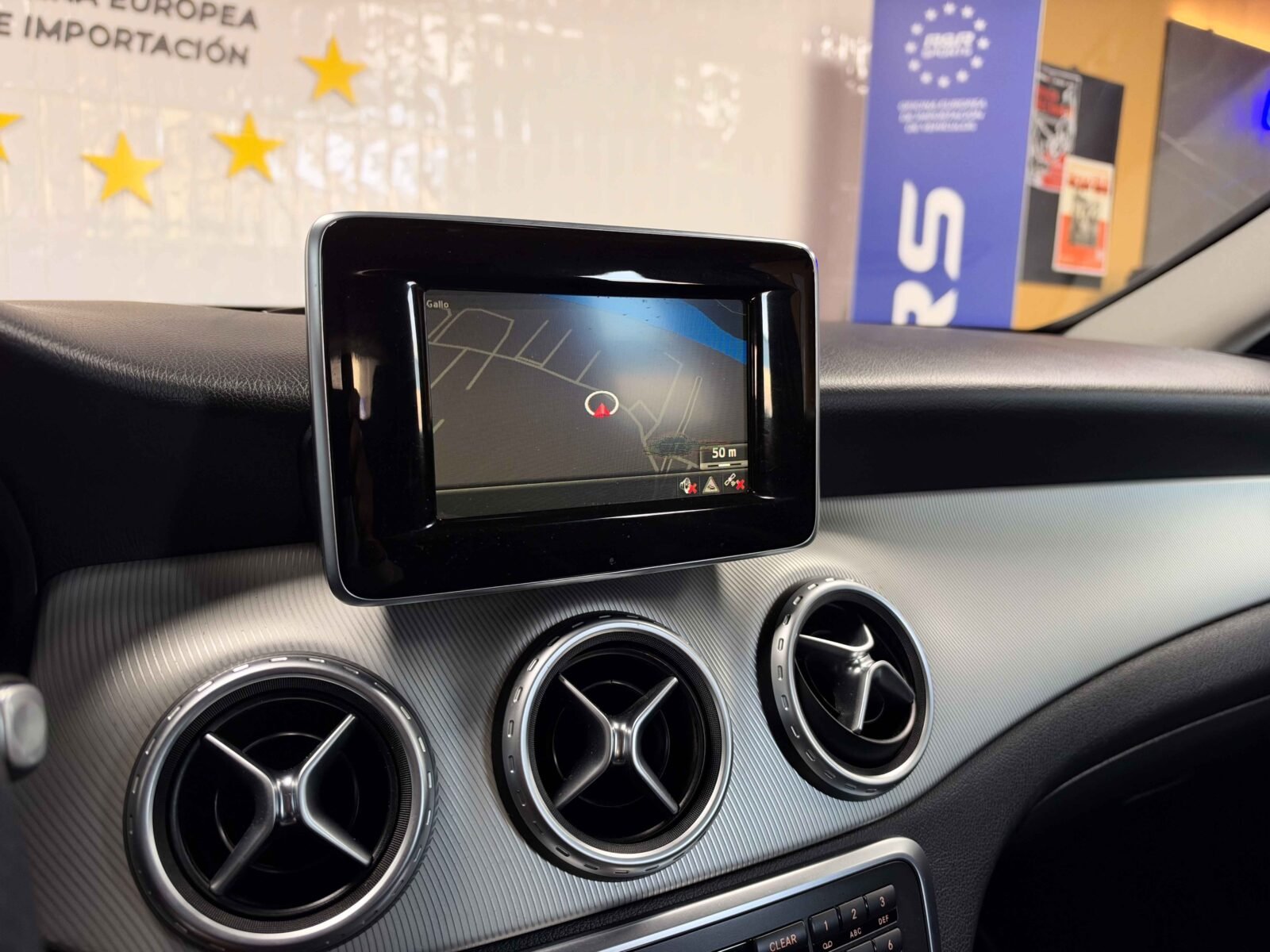 MERCEDES-BENZ GLA 220 CDI 4MATIC