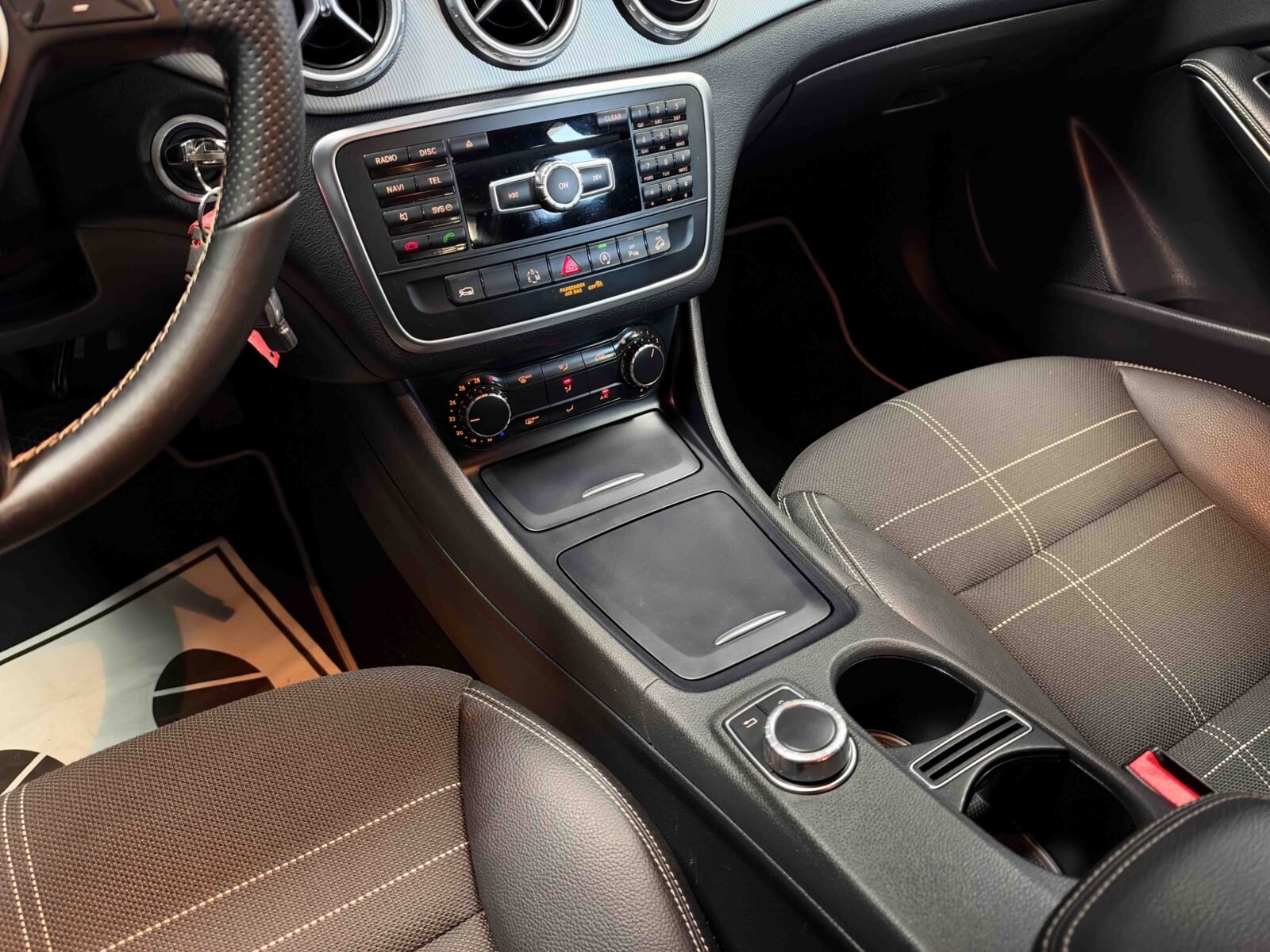 MERCEDES-BENZ GLA 220 CDI 4MATIC