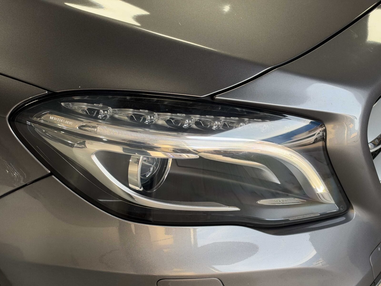 MERCEDES-BENZ GLA 220 CDI 4MATIC