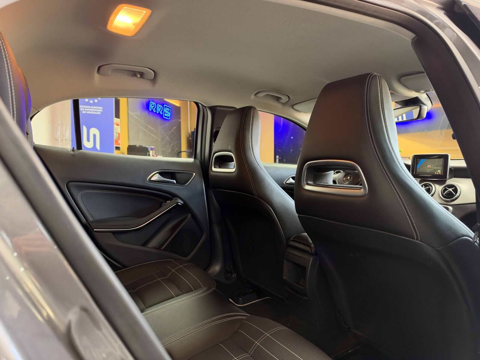 MERCEDES-BENZ GLA 220 CDI 4MATIC
