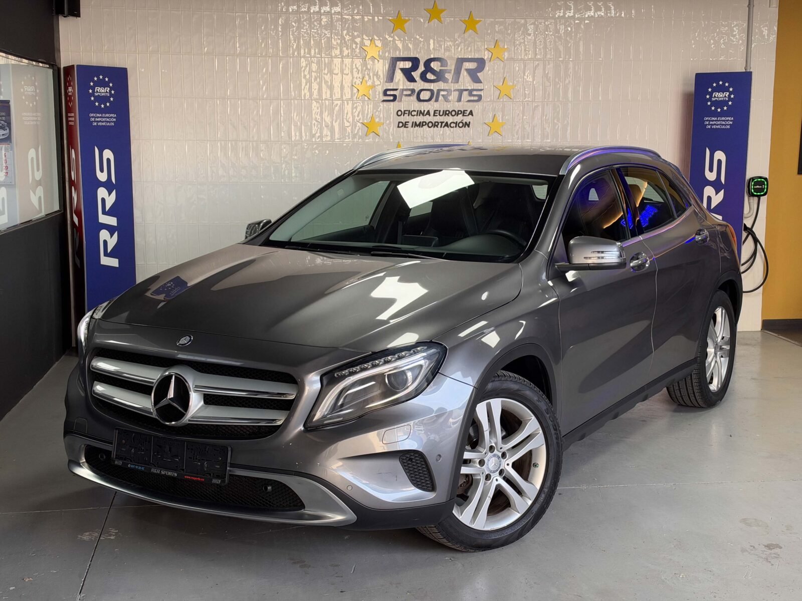 MERCEDES-BENZ GLA 220 CDI 4MATIC