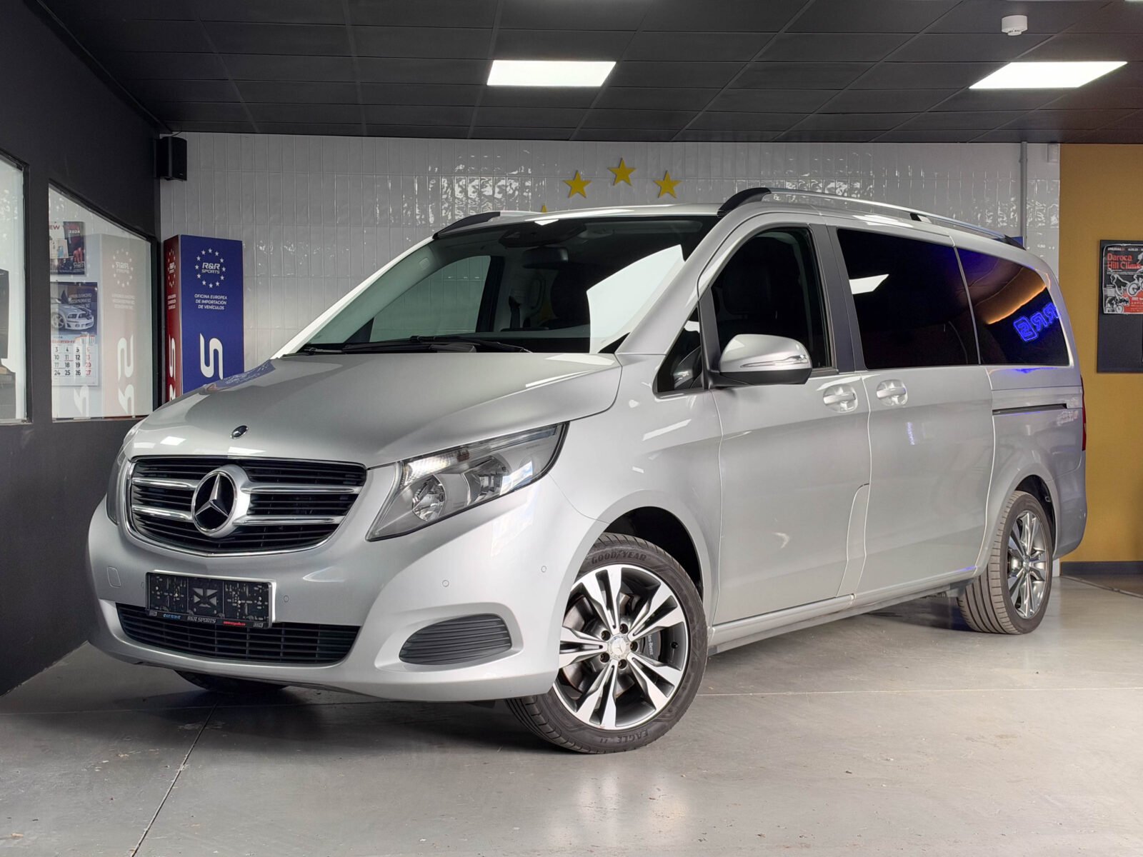 MERCEDES-BENZ Clase V 220 CDI Larga