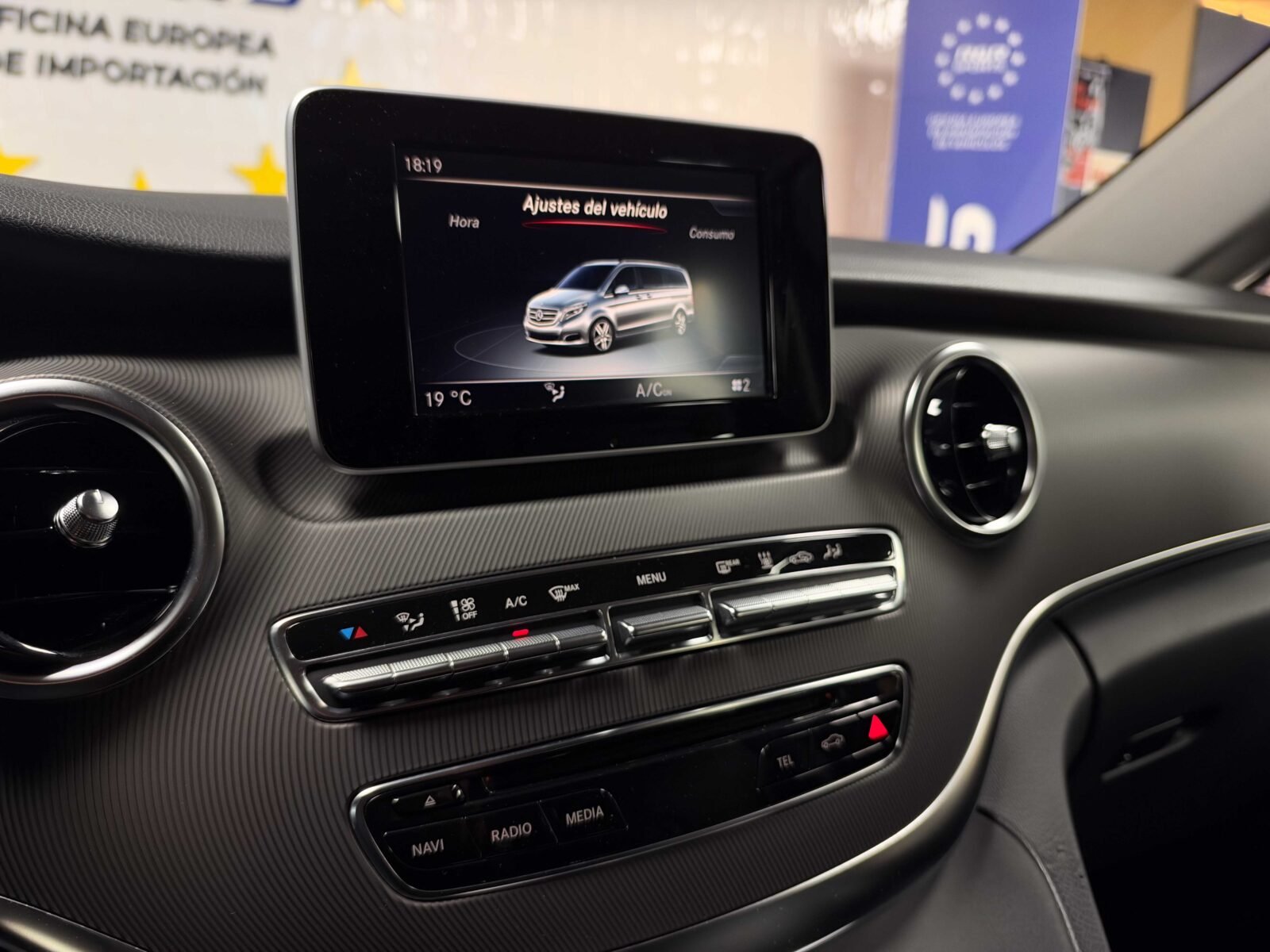 MERCEDES-BENZ Clase V 220 CDI Larga