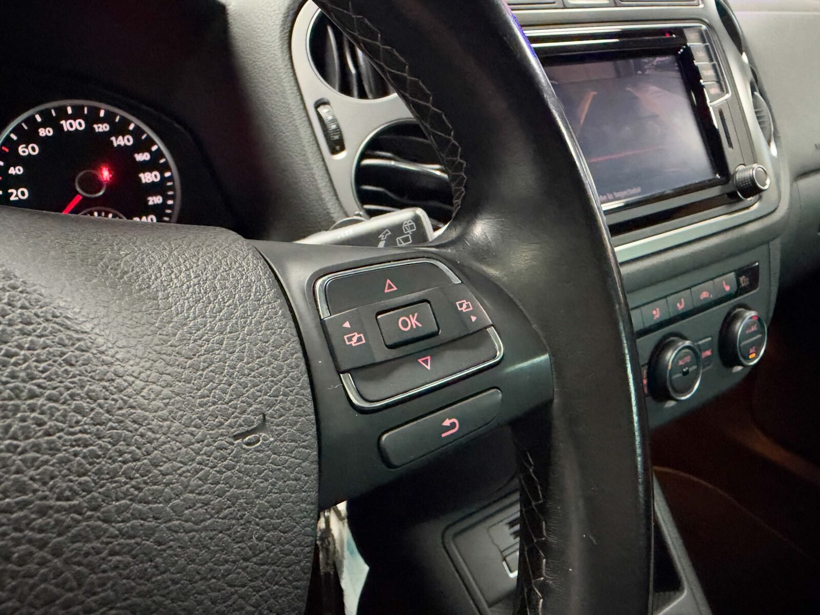 VOLKSWAGEN Tiguan 2.0 TDI Sport Loungue