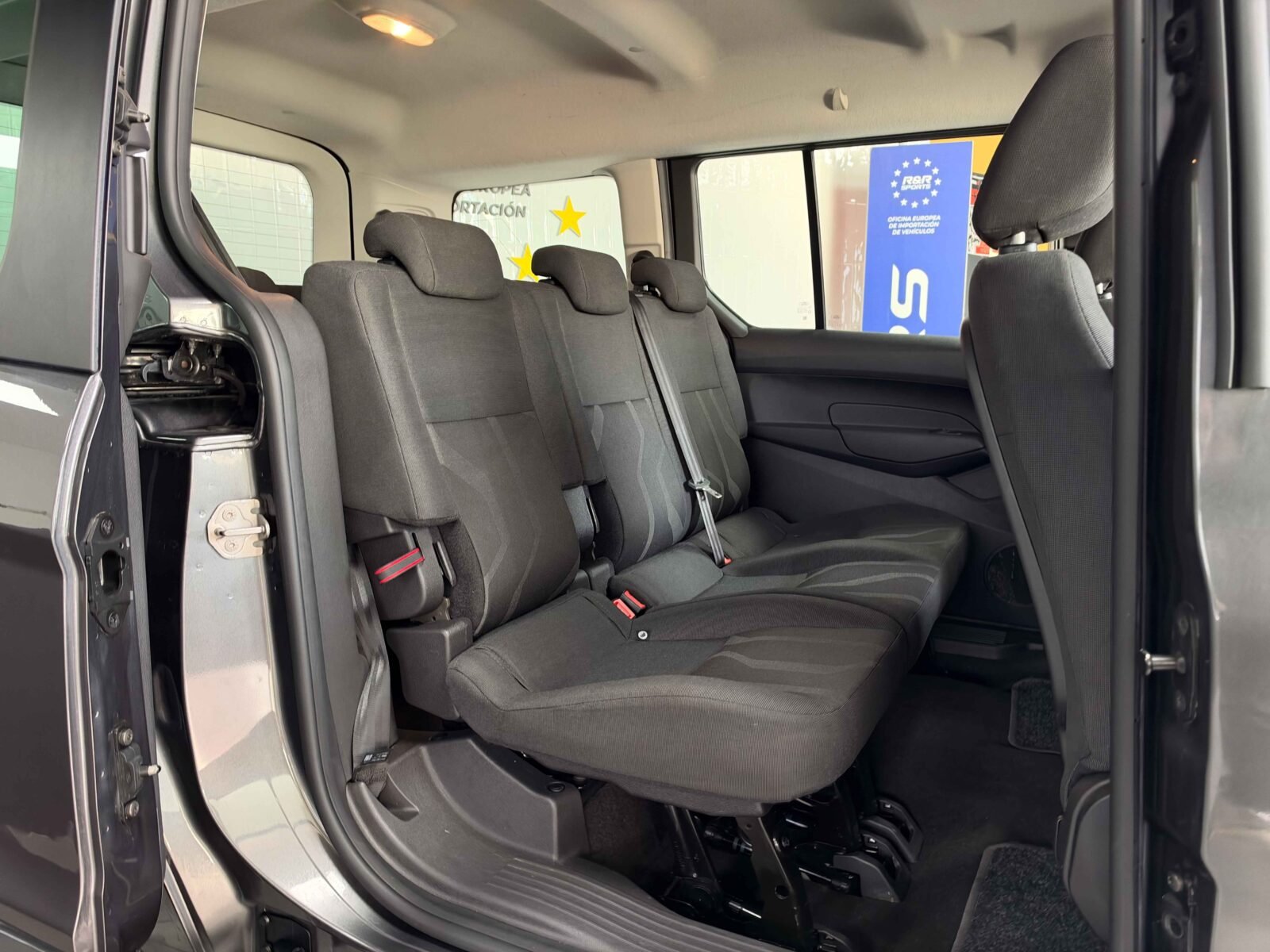 FORD Grand Tourneo 1.5 TDCi