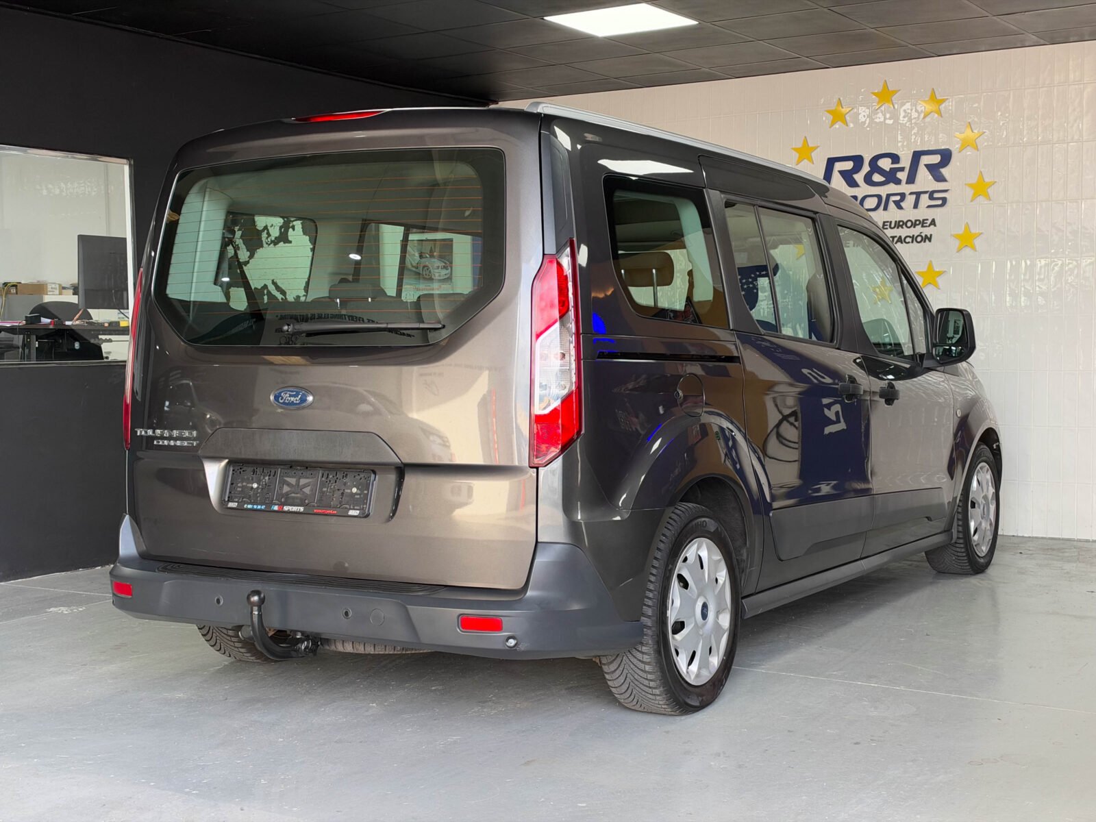 FORD Grand Tourneo 1.5 TDCi
