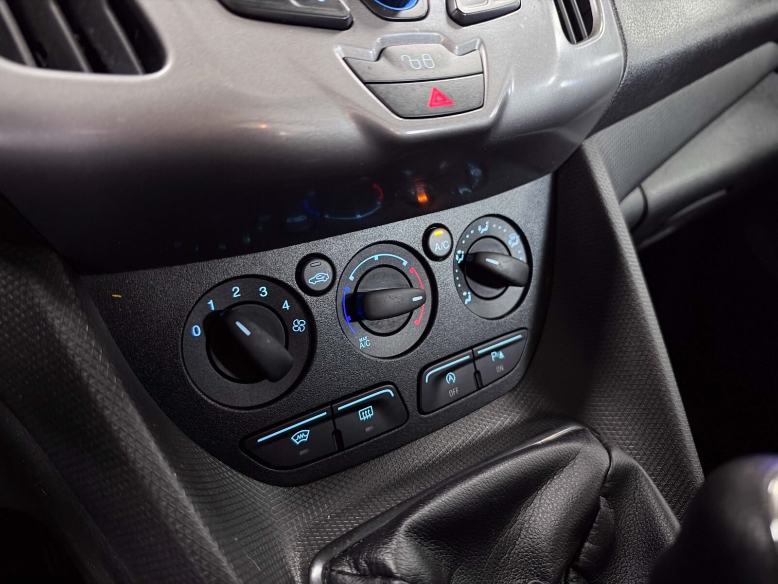 FORD Grand Tourneo 1.5 TDCi