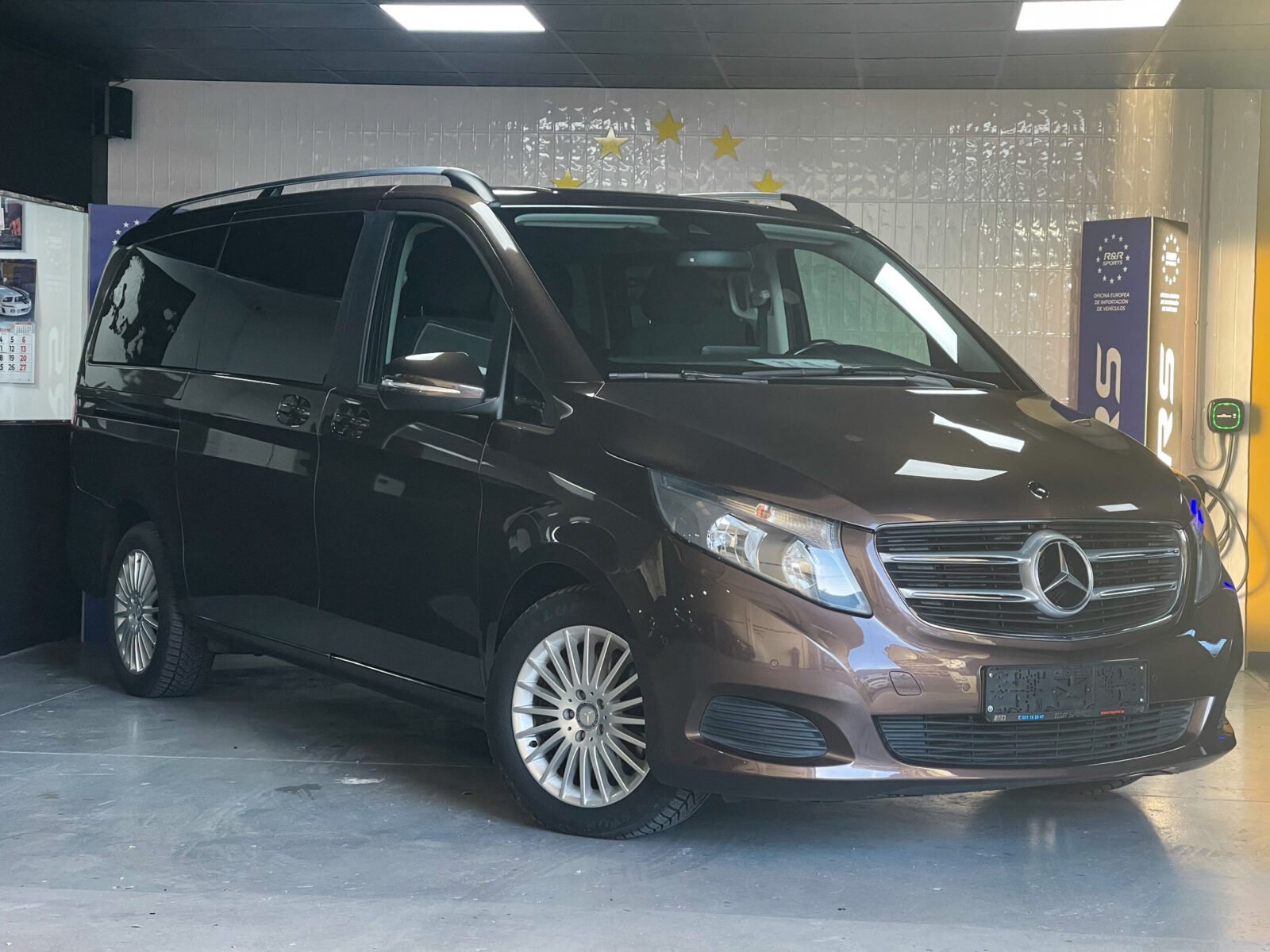 MERCEDES-BENZ Clase V 220 D Larga