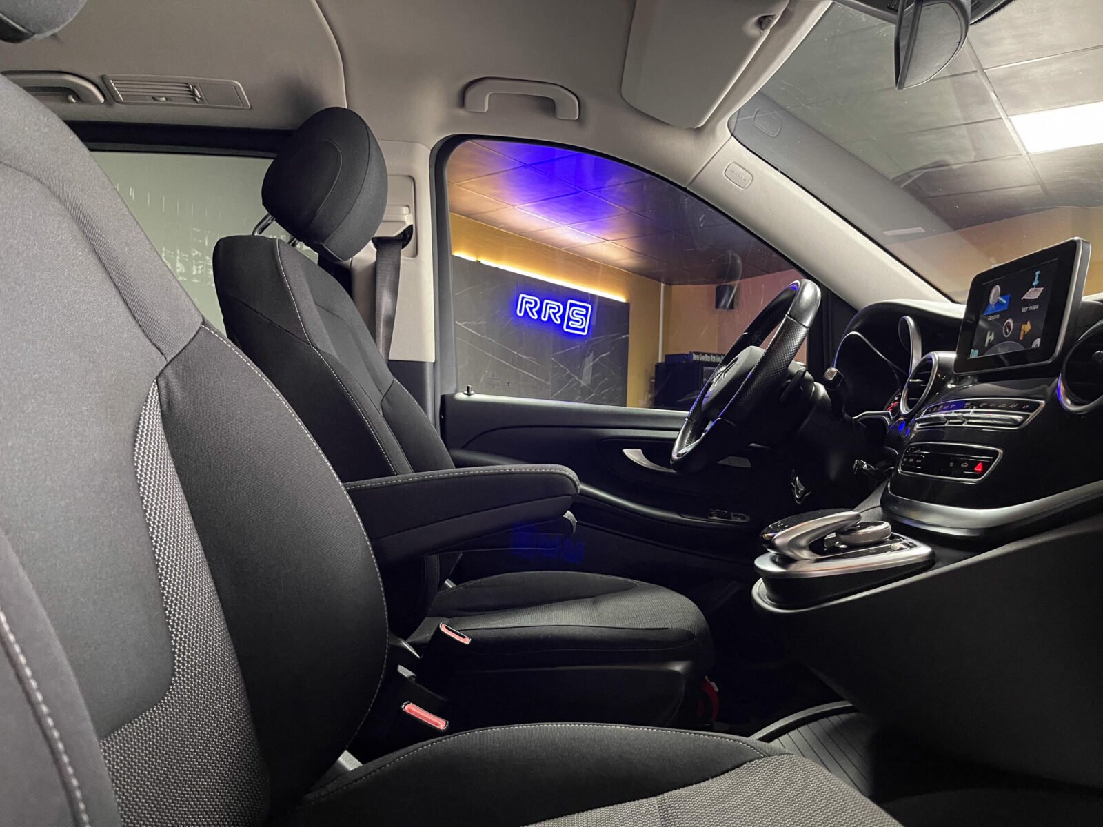 MERCEDES-BENZ Clase V 220 CDI Larga