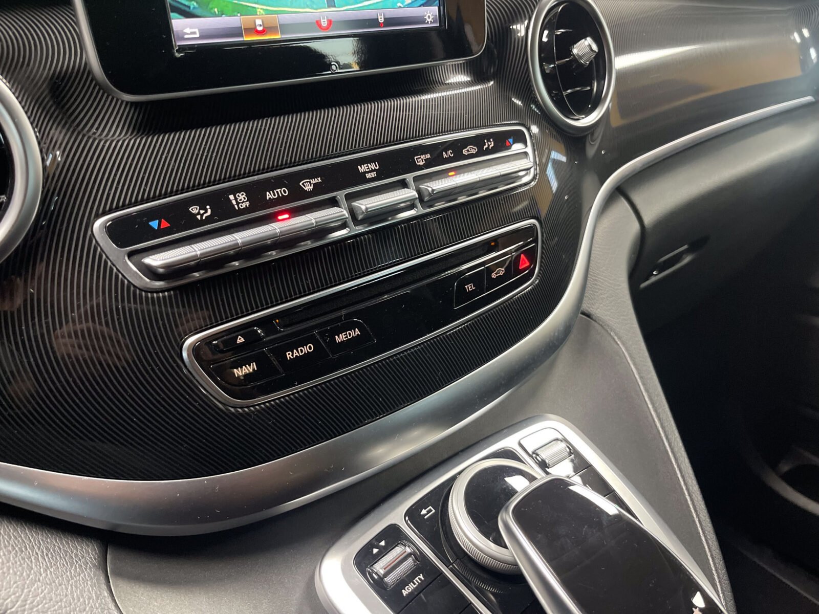 MERCEDES-BENZ Clase V 220 D Larga