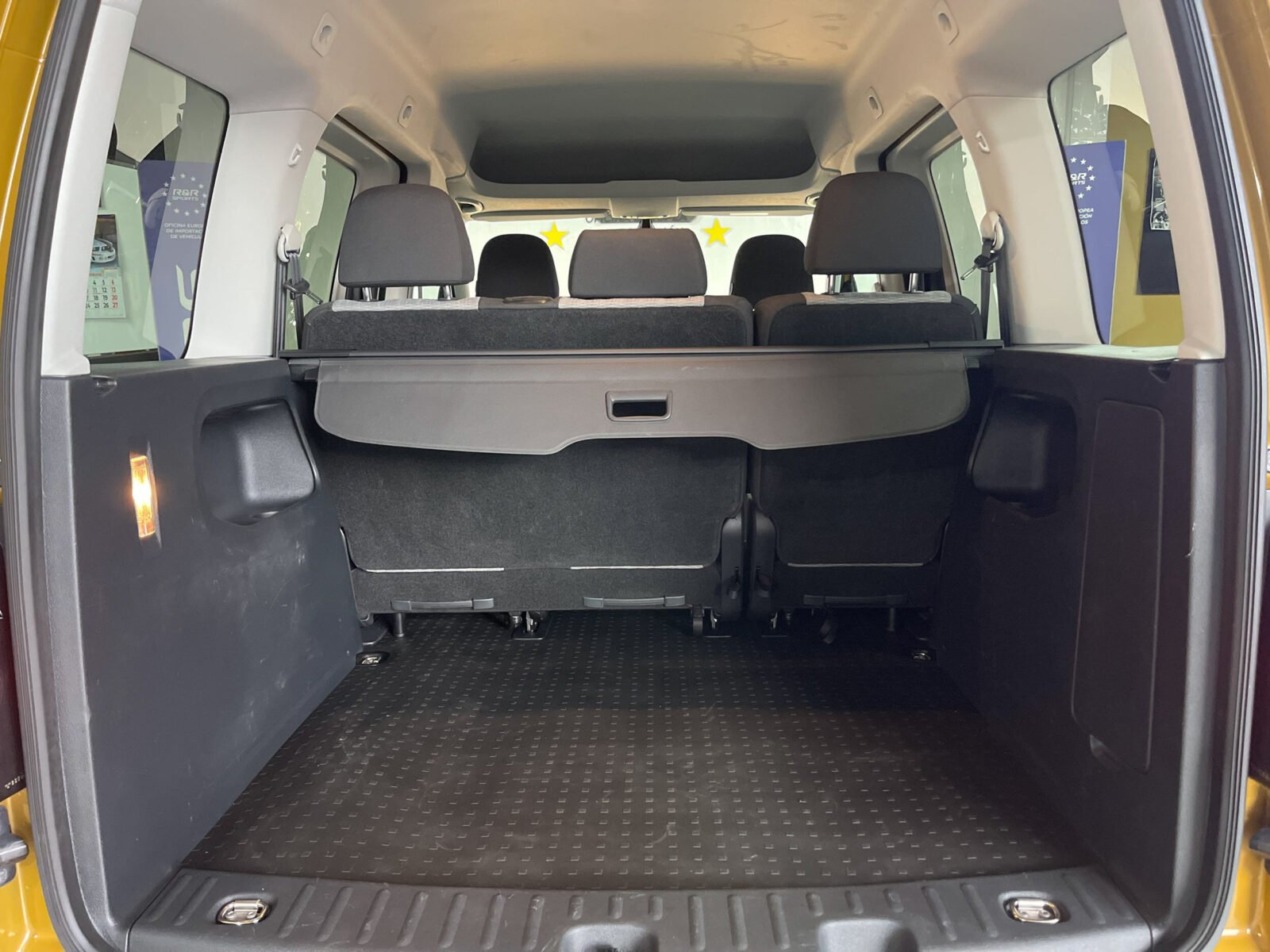 VOLKSWAGEN Caddy 2.0 TDI Comfortline Bluemotion Tech