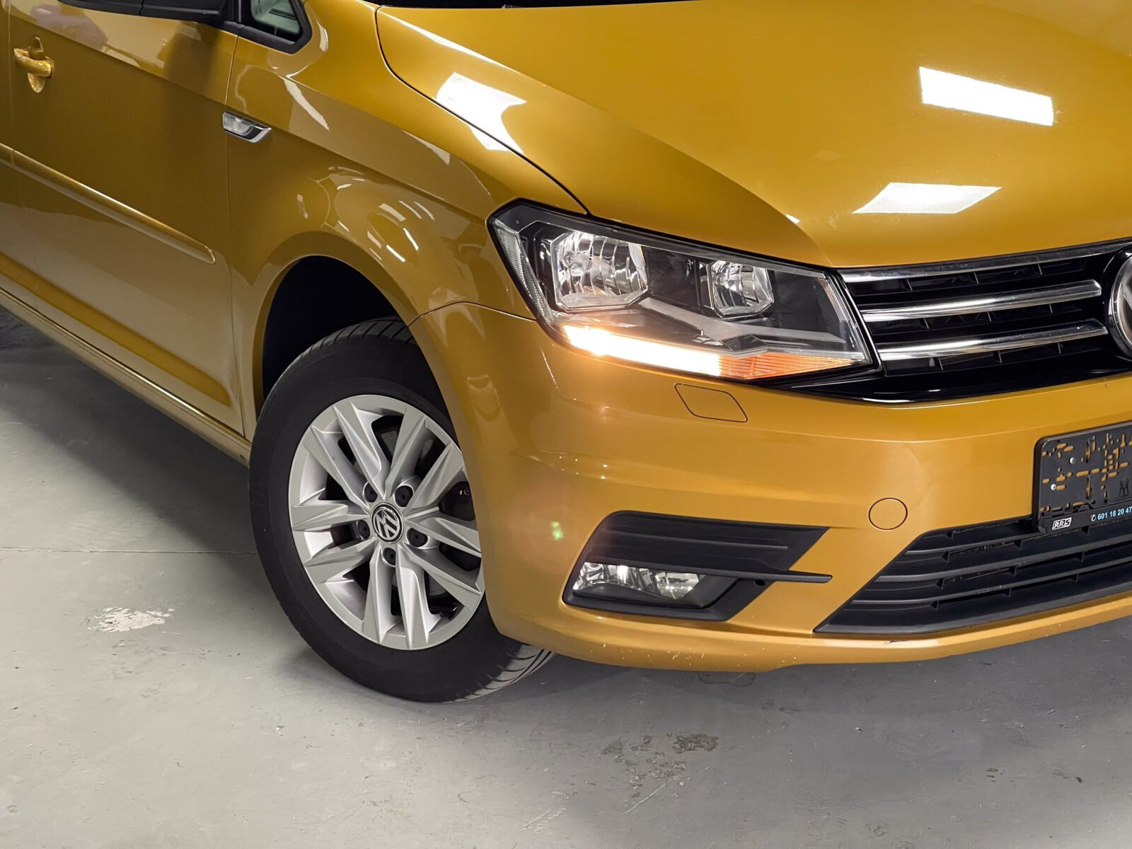 VOLKSWAGEN Caddy 2.0 TDI Comfortline Bluemotion Tech