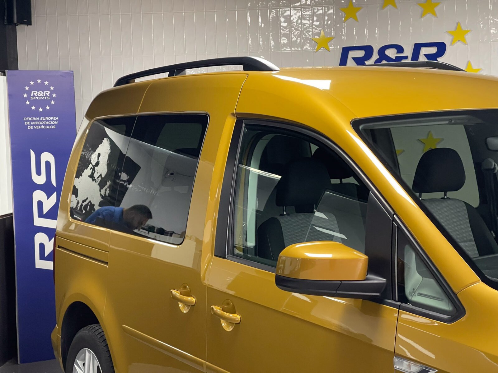 VOLKSWAGEN Caddy 2.0 TDI Comfortline Bluemotion Tech