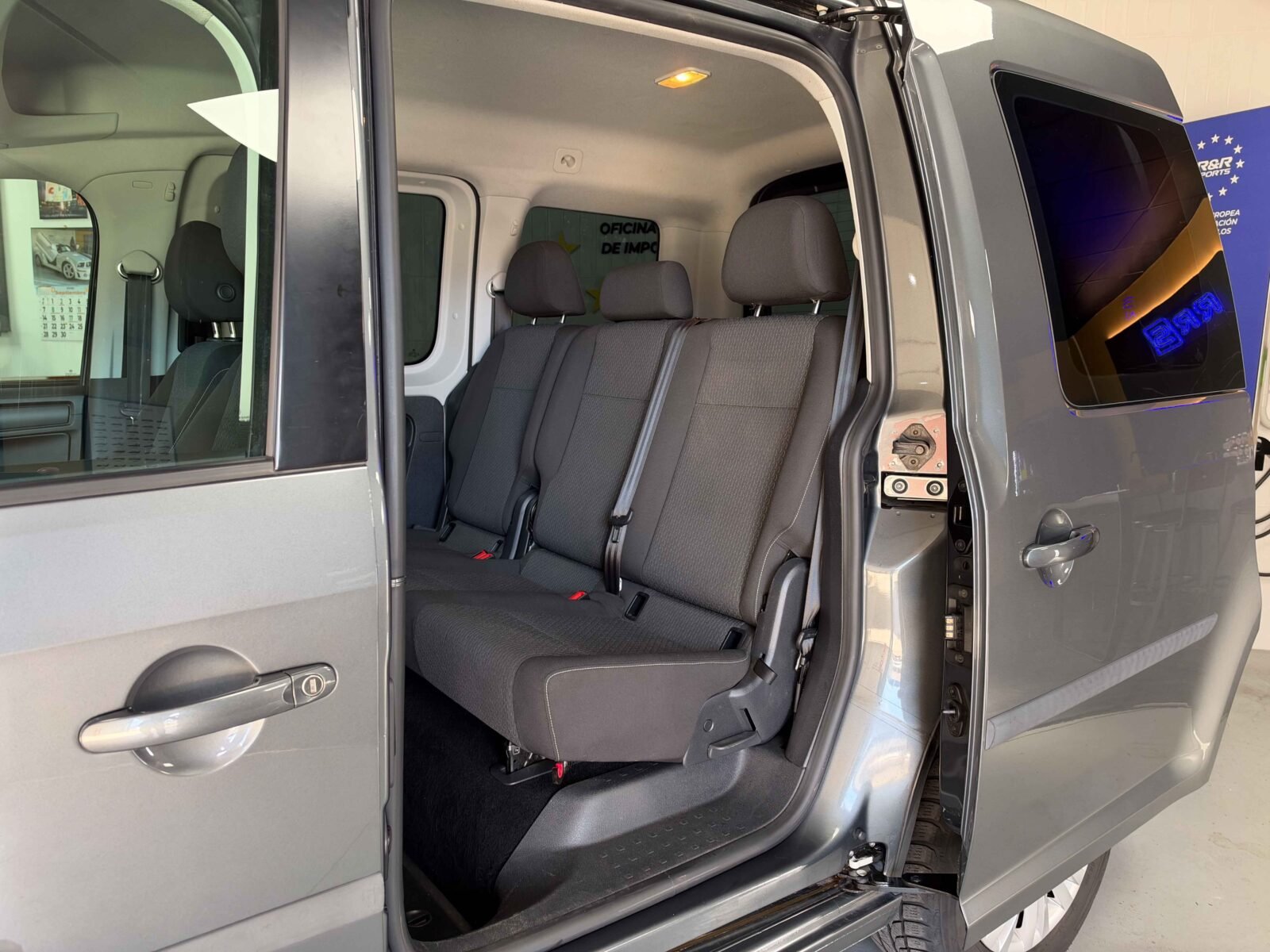 VOLKSWAGEN Caddy 2.0 TDI Trendline 