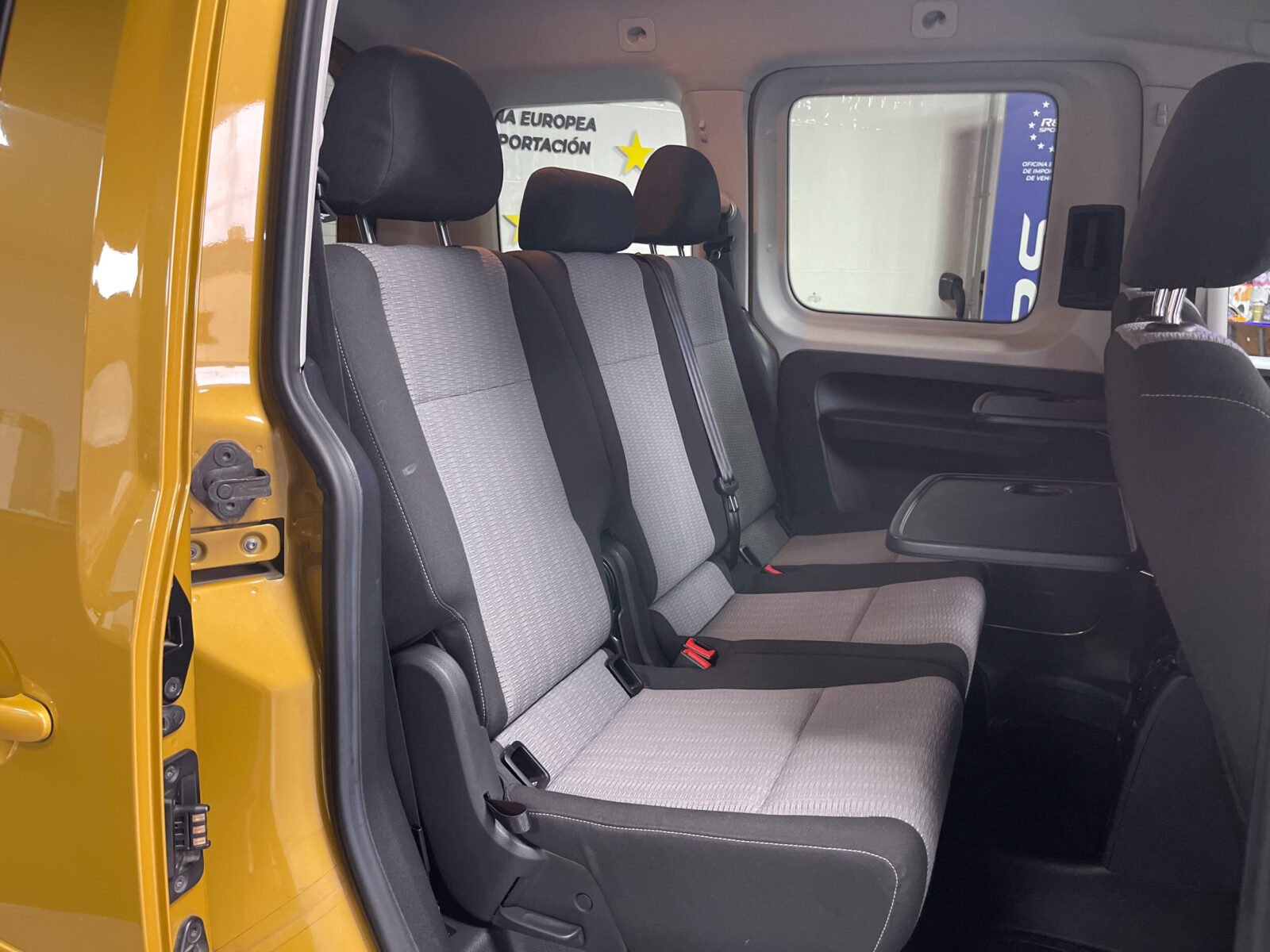 VOLKSWAGEN Caddy 2.0 TDI Comfortline Bluemotion Tech