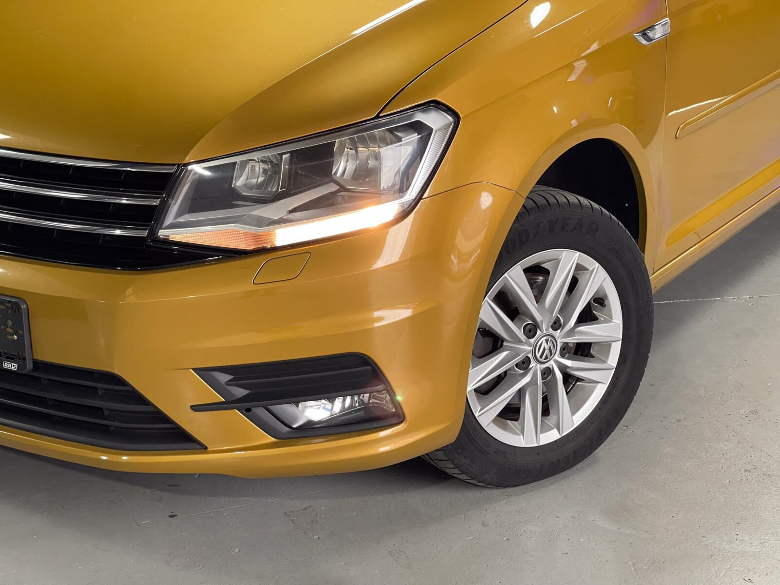 VOLKSWAGEN Caddy 2.0 TDI Comfortline Bluemotion Tech